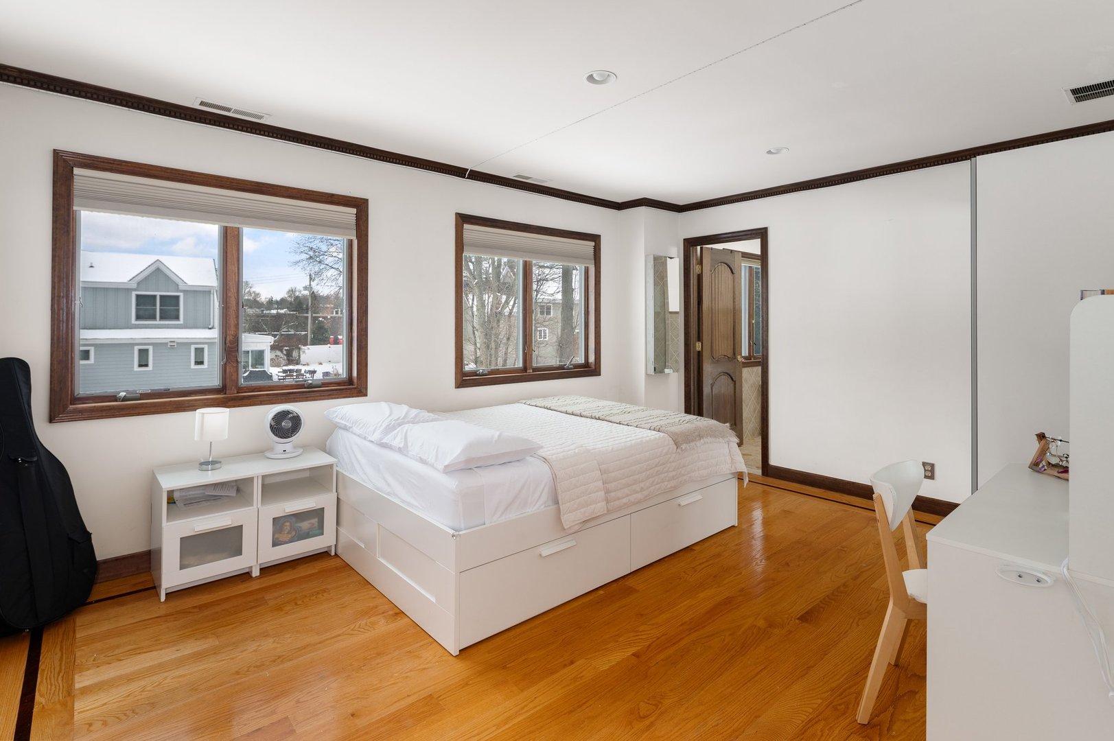 25 Old Road Photo 16