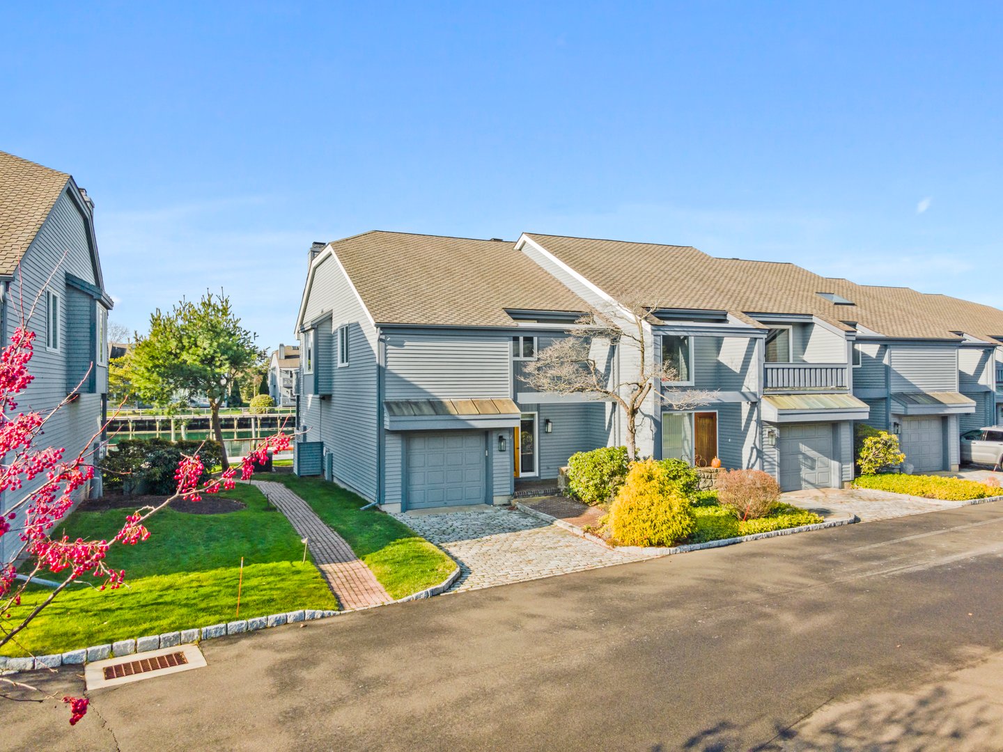 1 Island Drive  #21 Photo 4