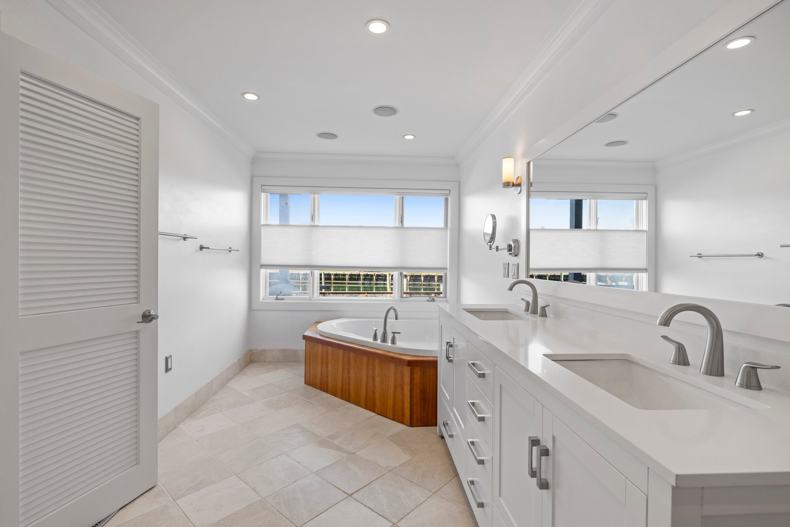 1 Island Drive  #21 Photo 9