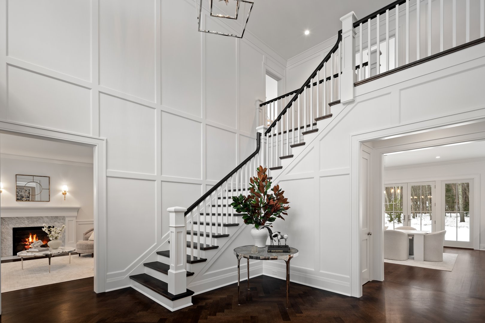 928 West Road Photo 4