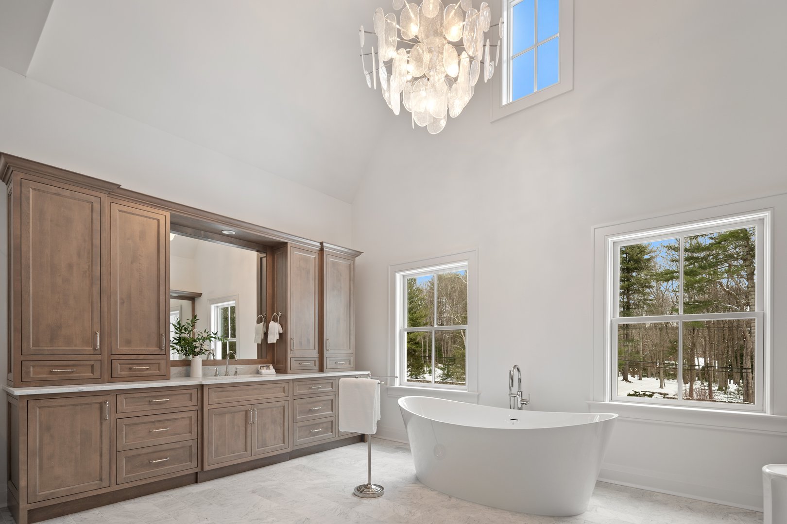 928 West Road Photo 26