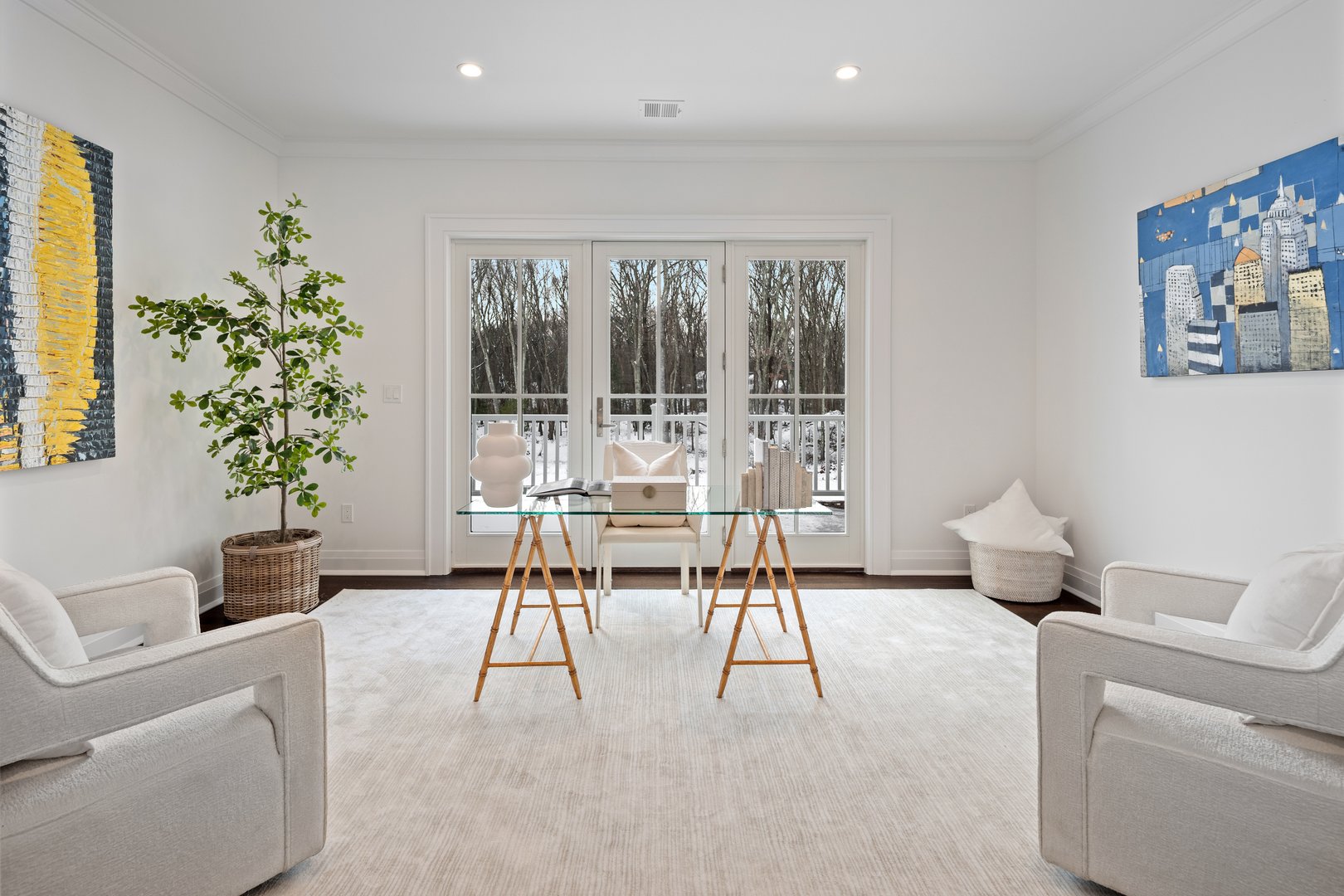 928 West Road Photo 27