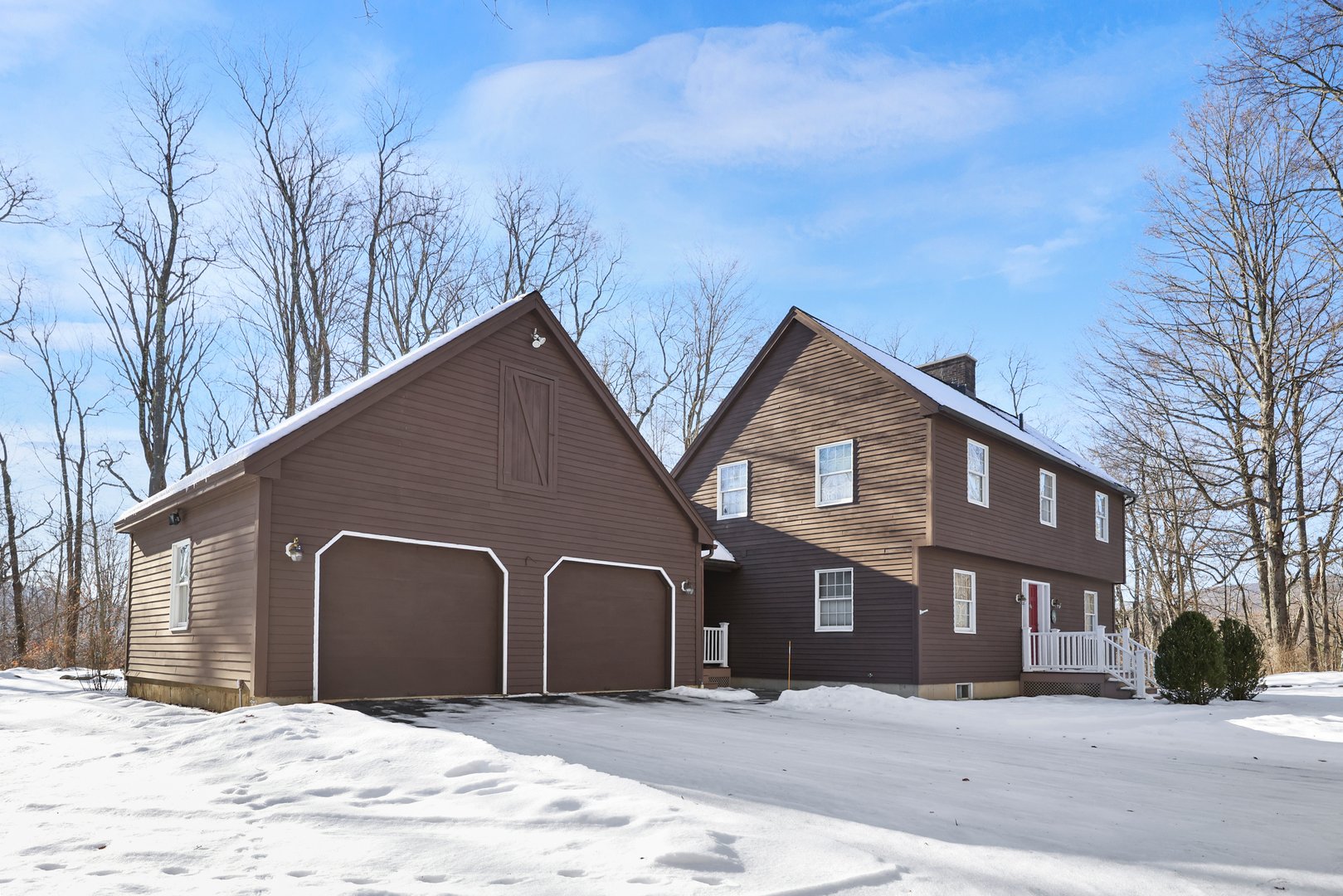 132 Outlook Ave Photo 3