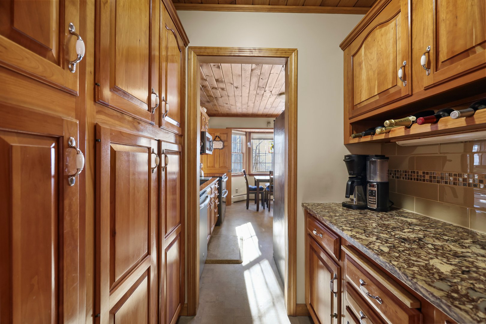 132 Outlook Ave Photo 18