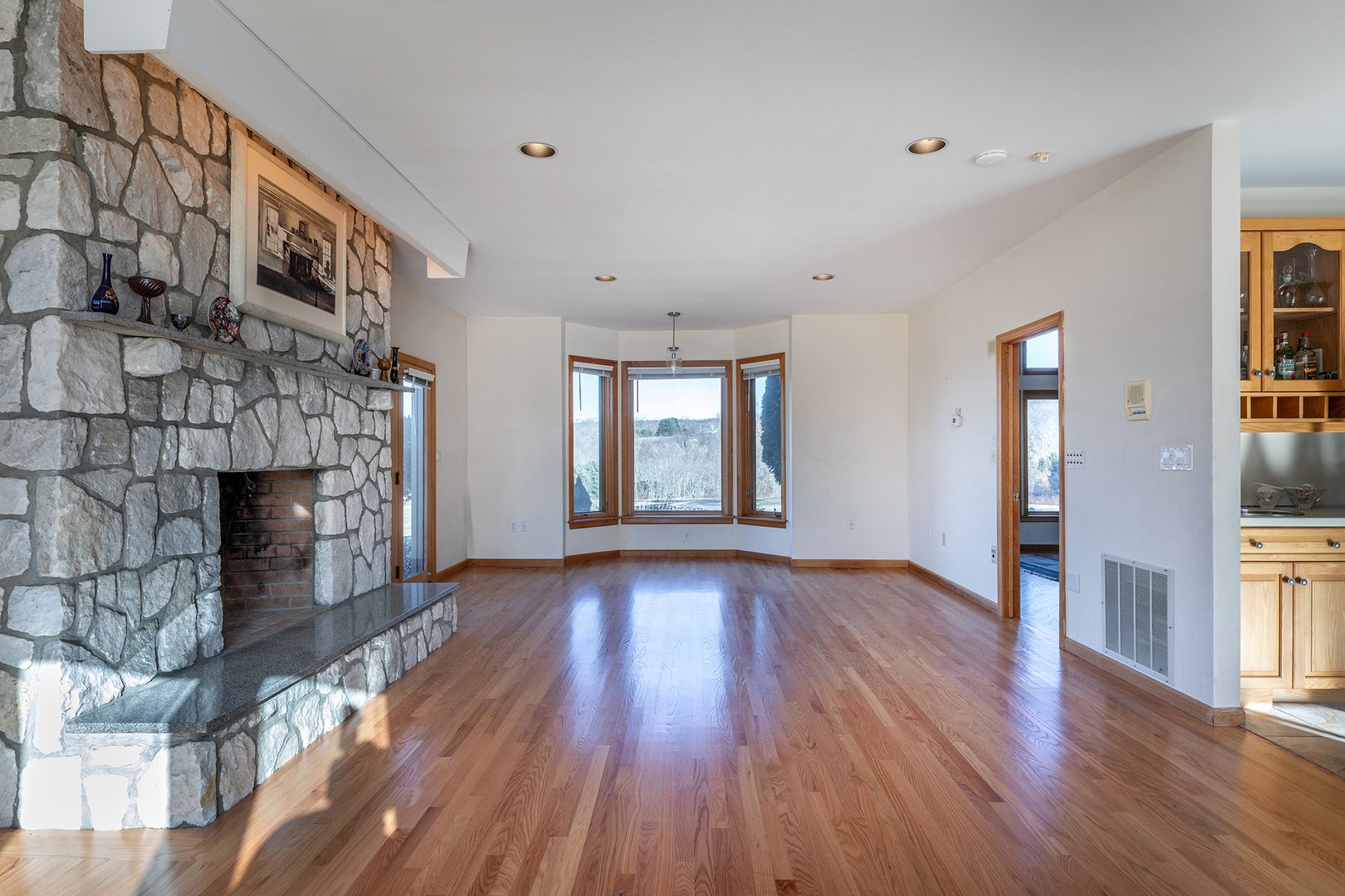 233 Southbury Road Photo 11