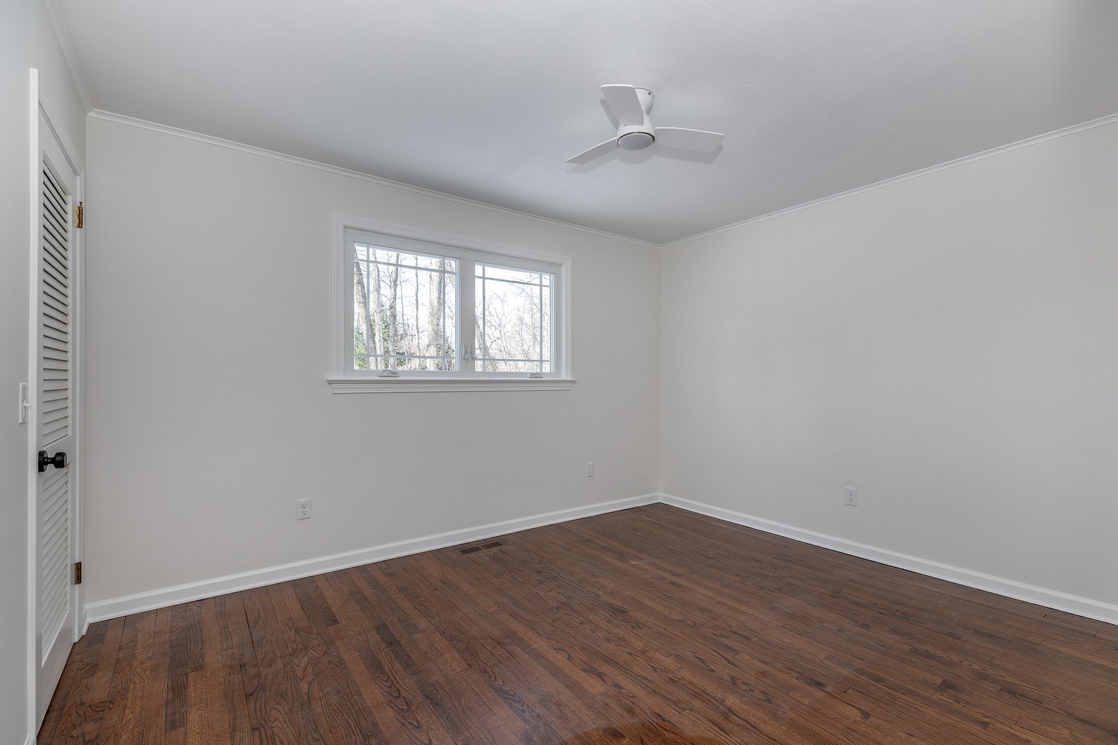 102 Wykeham Road Photo 16