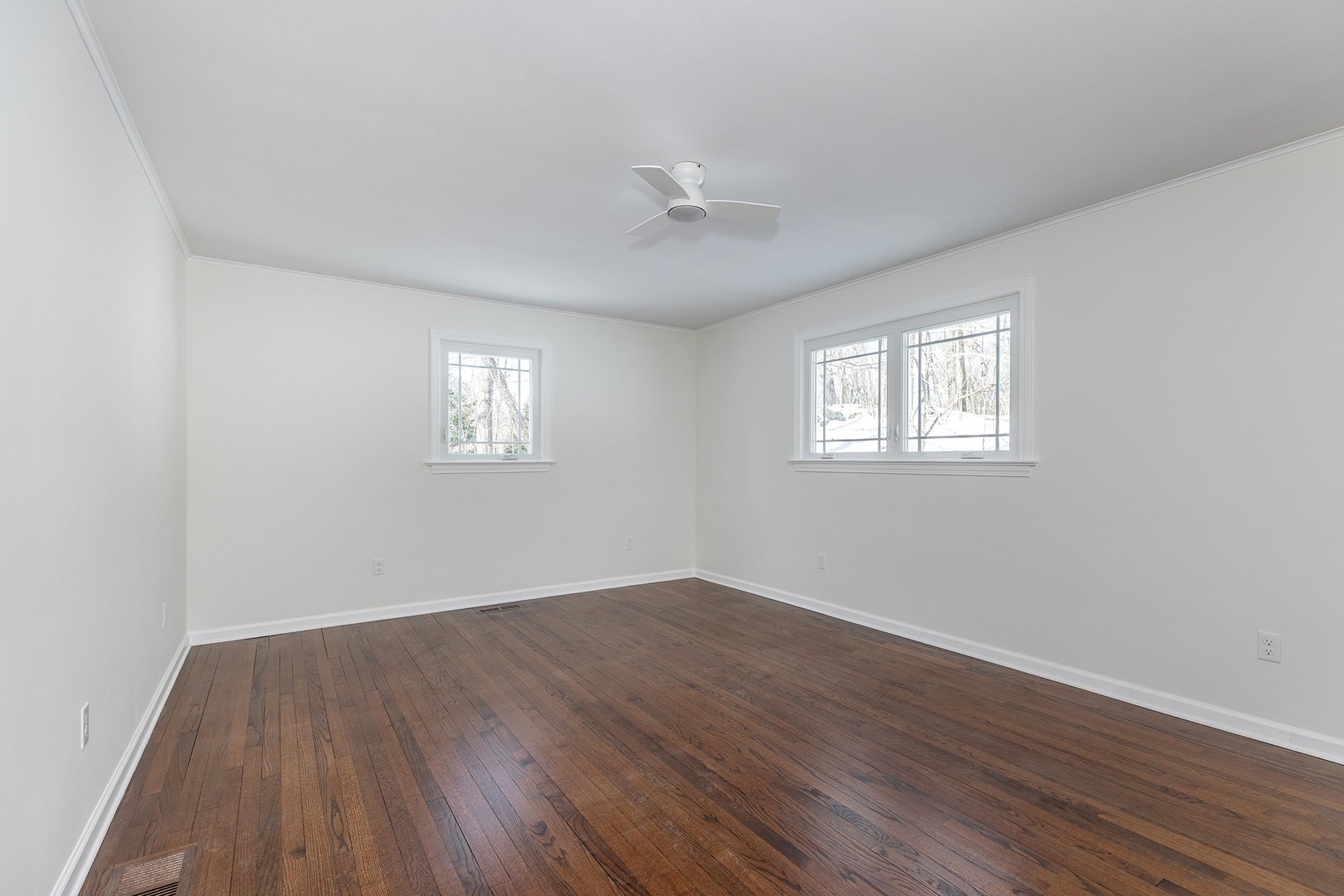 102 Wykeham Road Photo 13