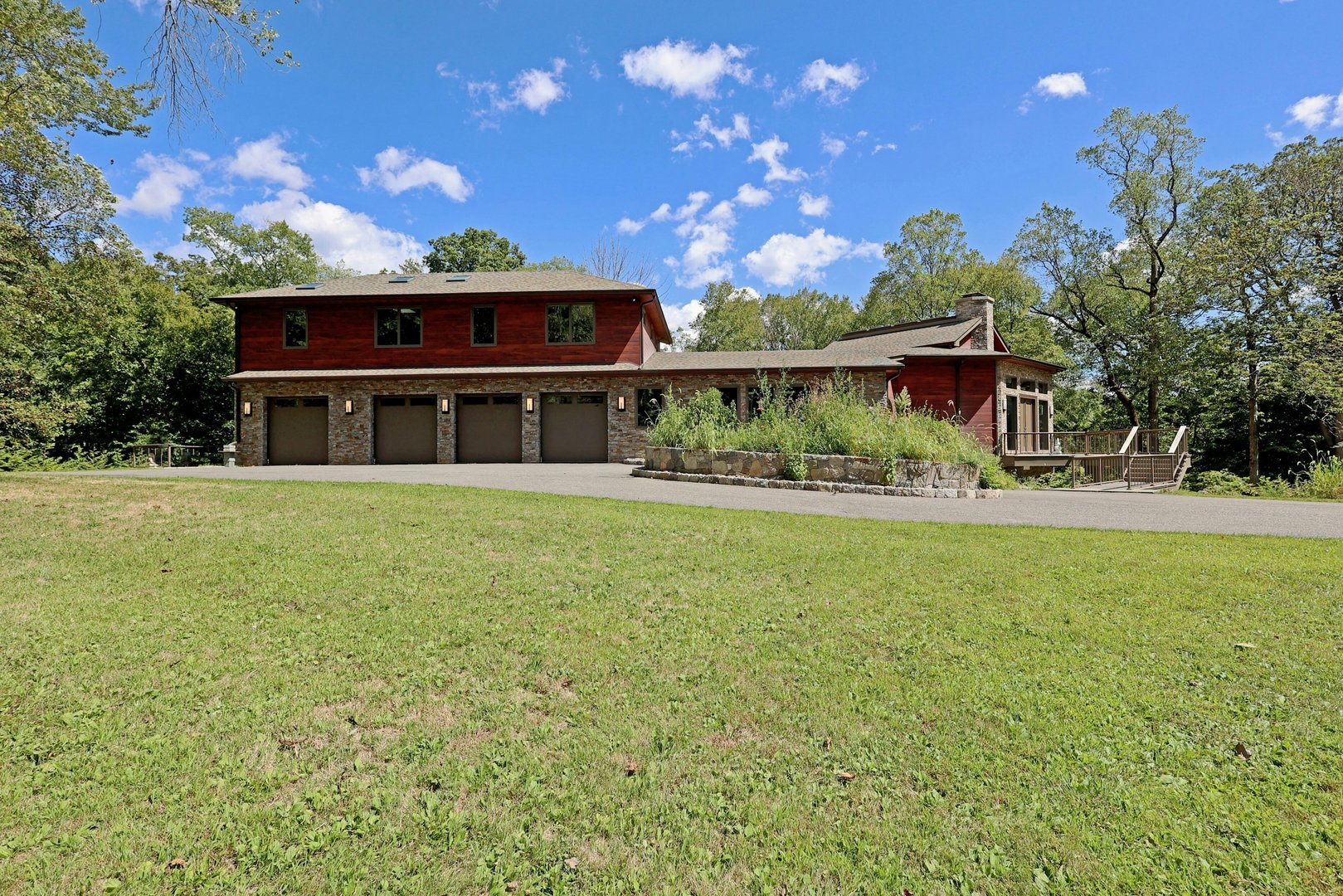 88 Green Lane Photo 4