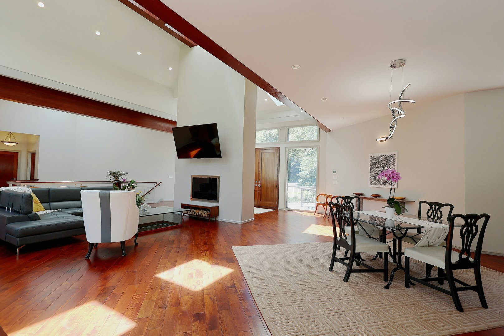 88 Green Lane Photo 6