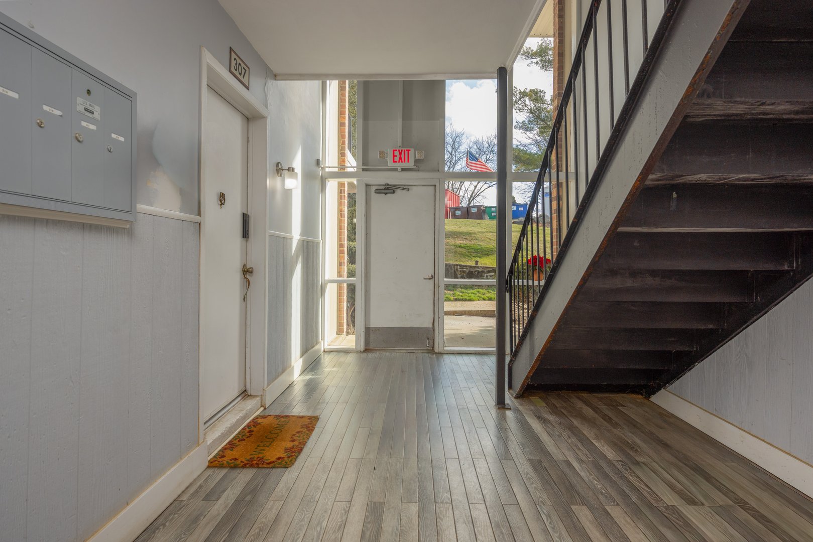 306 Old Country Road #306 Photo 5