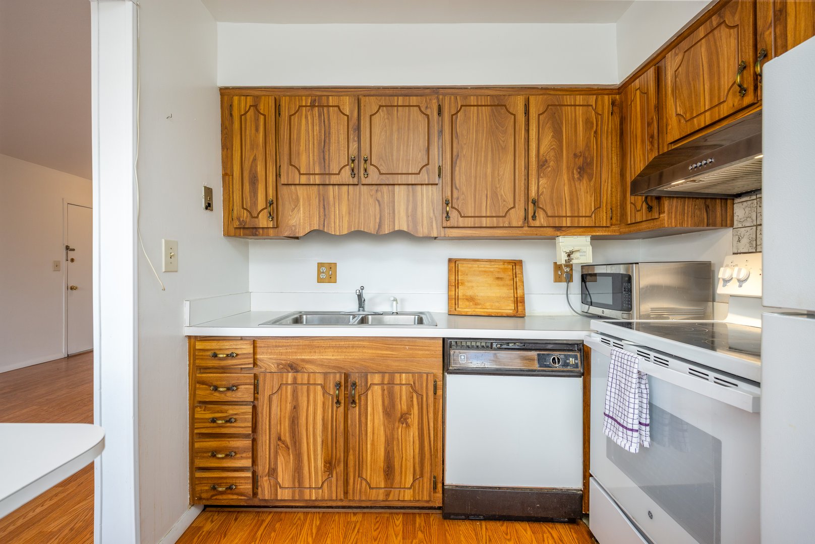 306 Old Country Road #306 Photo 11