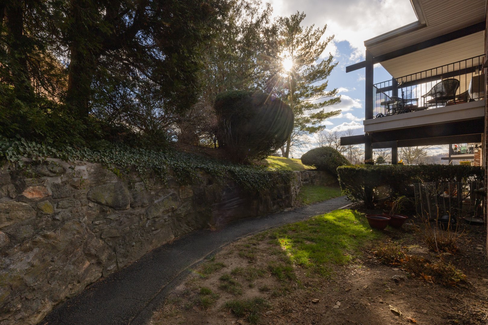 306 Old Country Road #306 Photo 23