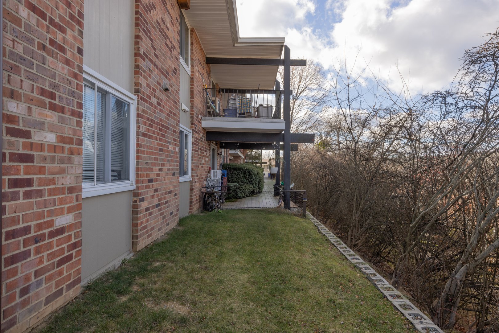 306 Old Country Road #306 Photo 21