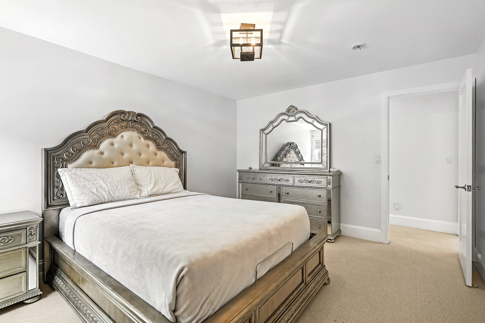 6 Eaton Lane Photo 19