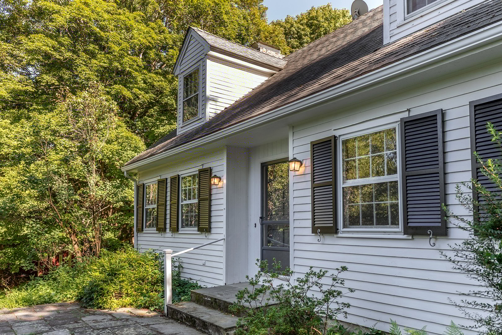 242 Tophet Road Photo 13