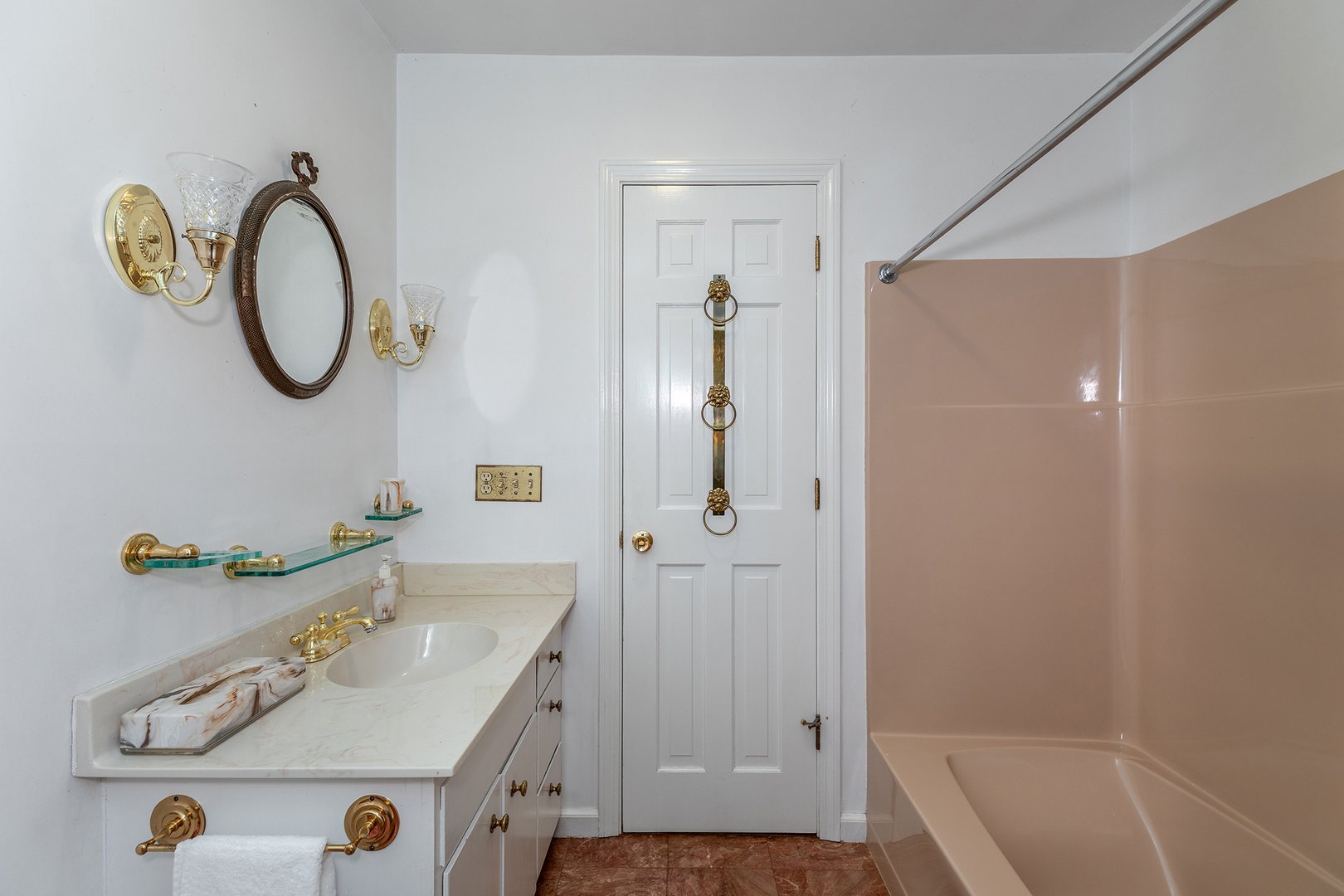 242 Tophet Road Photo 16