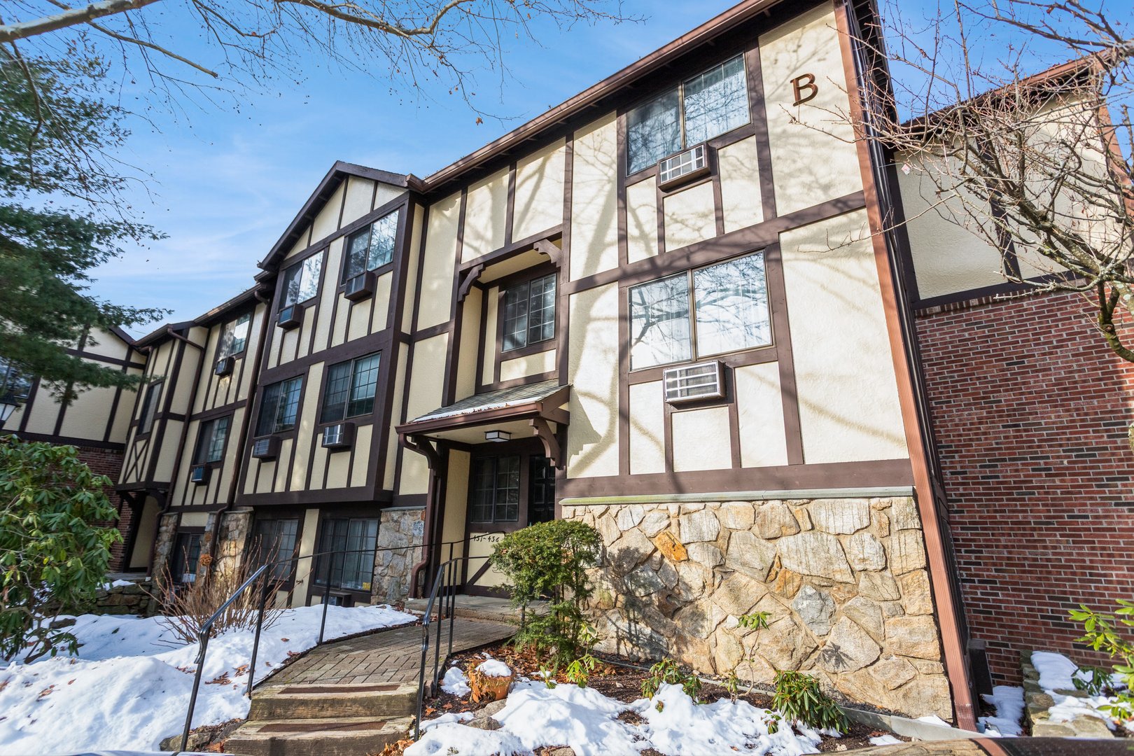 50 Aiken Street  #435 Photo 2