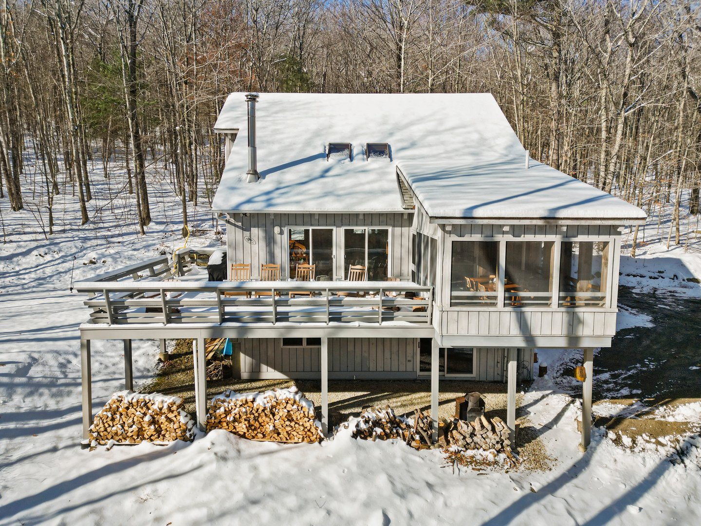 112 Silver St Photo 4