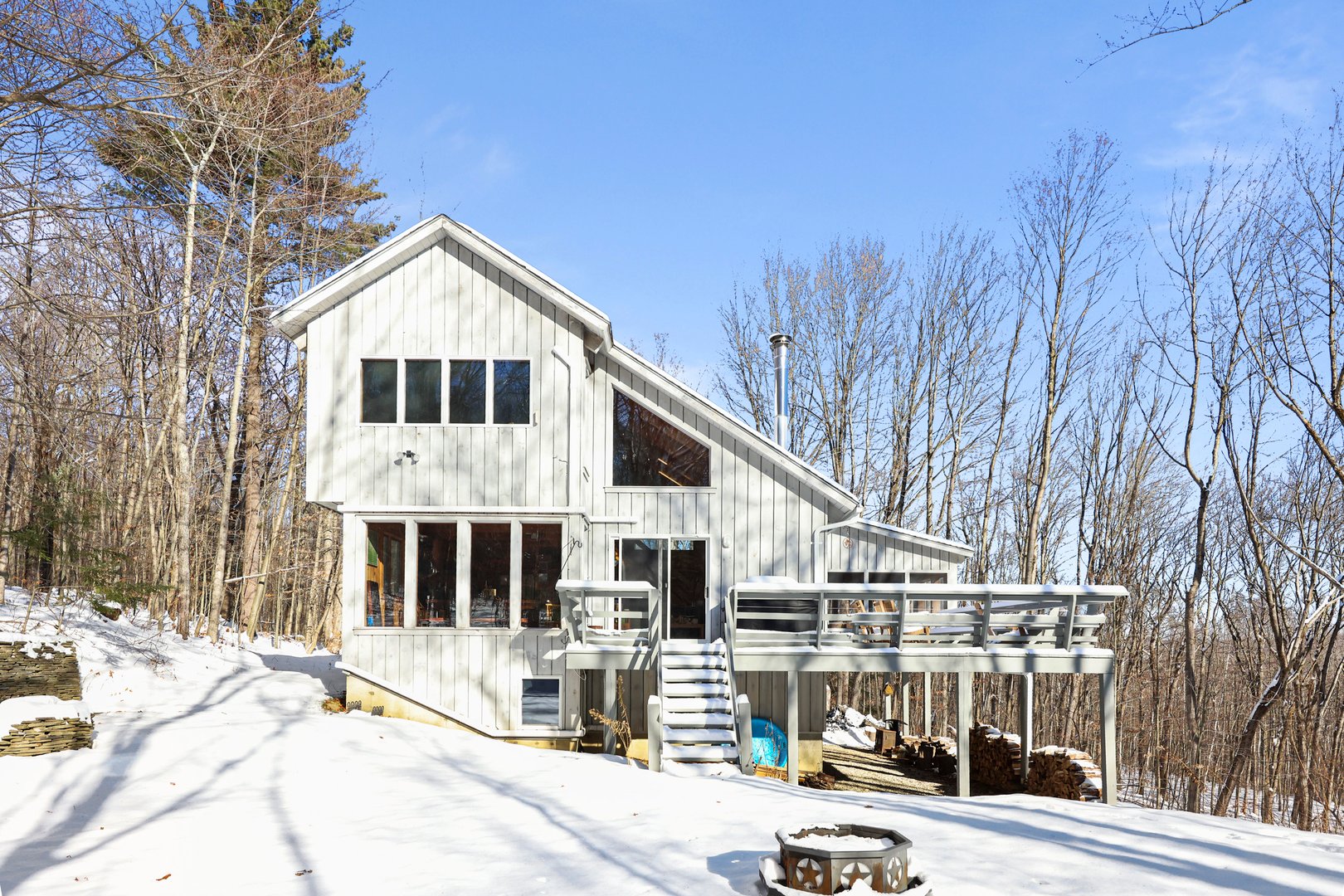 112 Silver St Photo 12