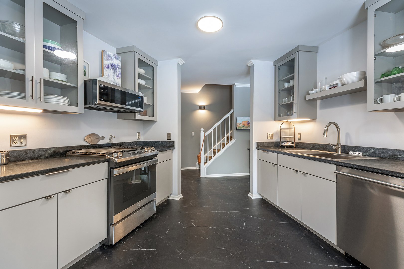 102 Mill Lane #102 Photo 6