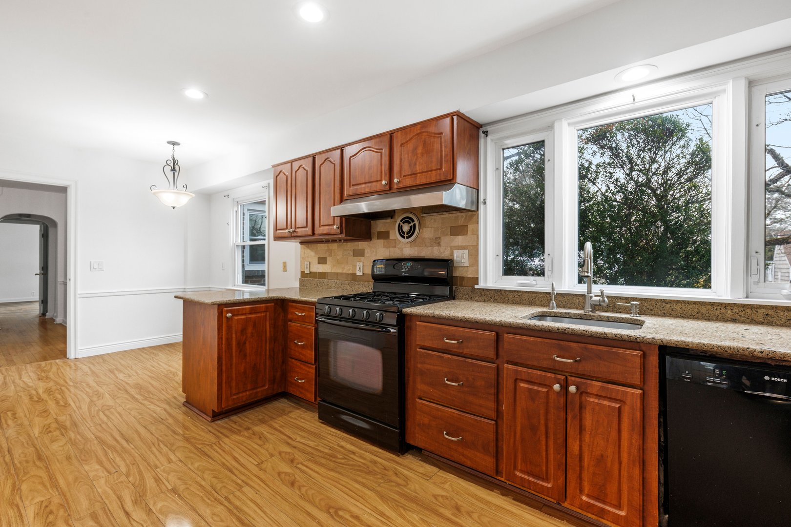 55 Del Rey Drive Photo 10