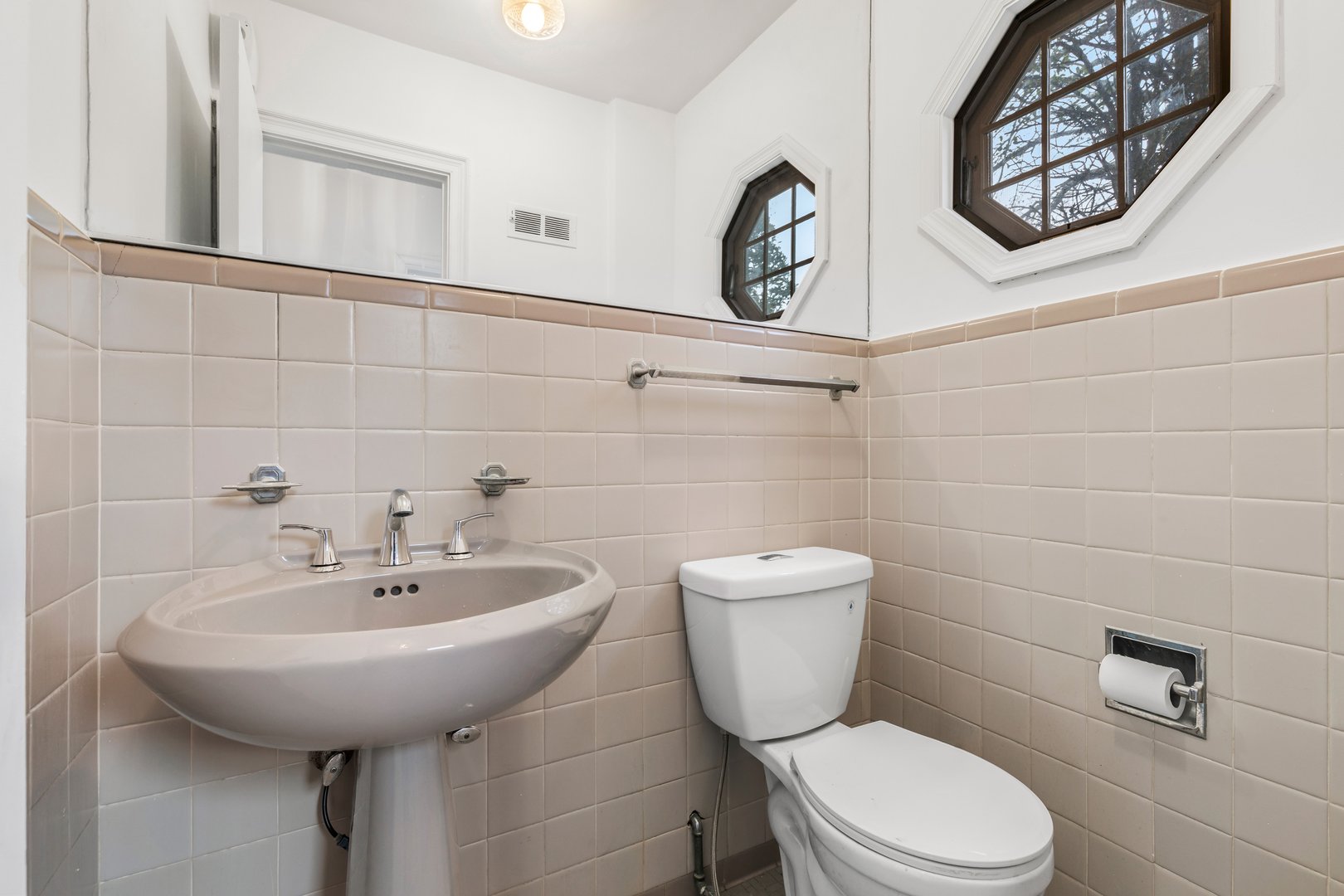 55 Del Rey Drive Photo 17