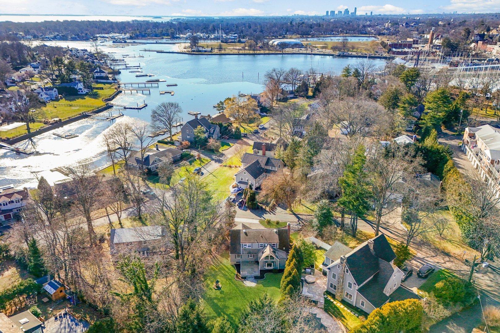 226 Guion Drive Photo 3