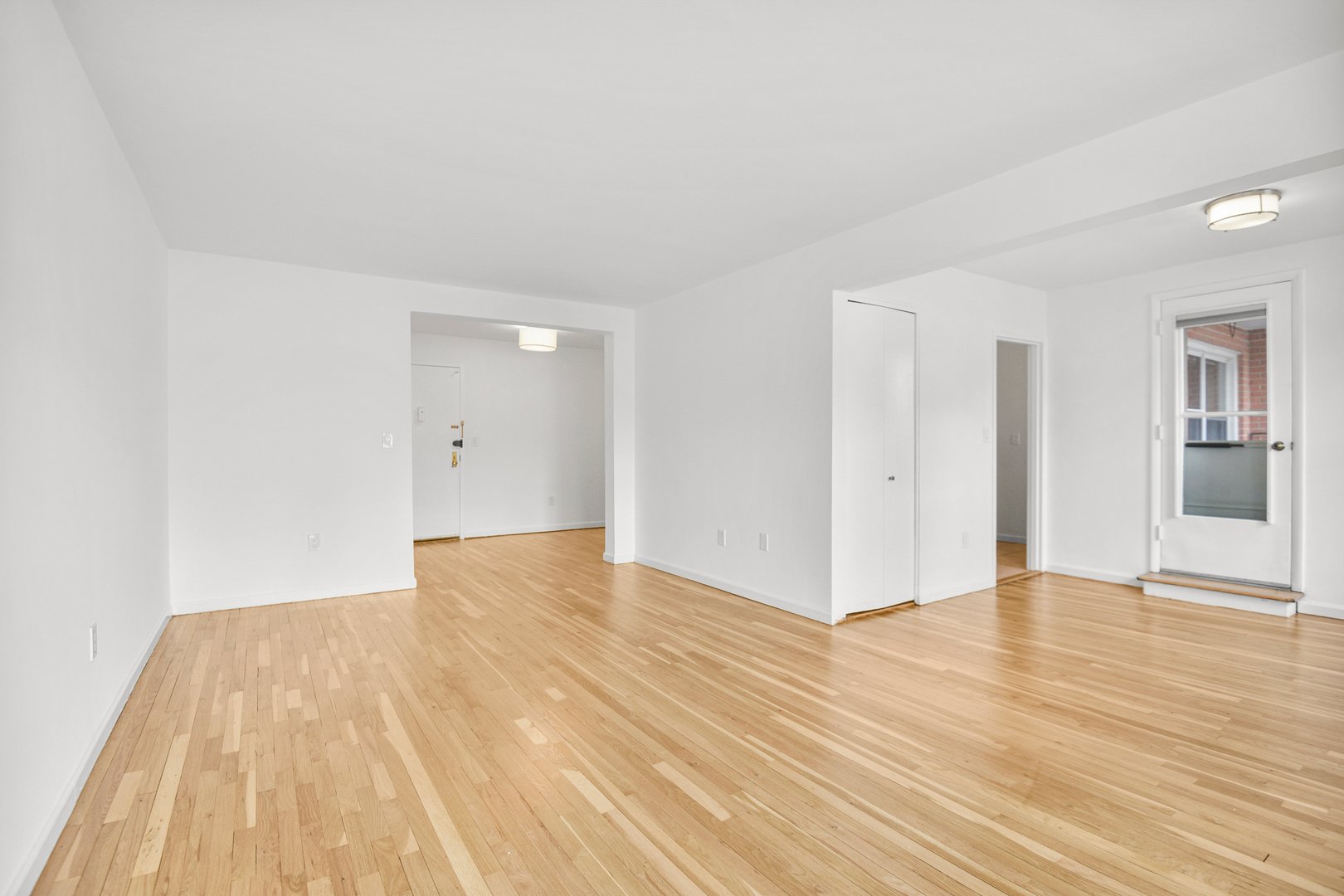 177 E Hartsdale Avenue  #3H Photo 5