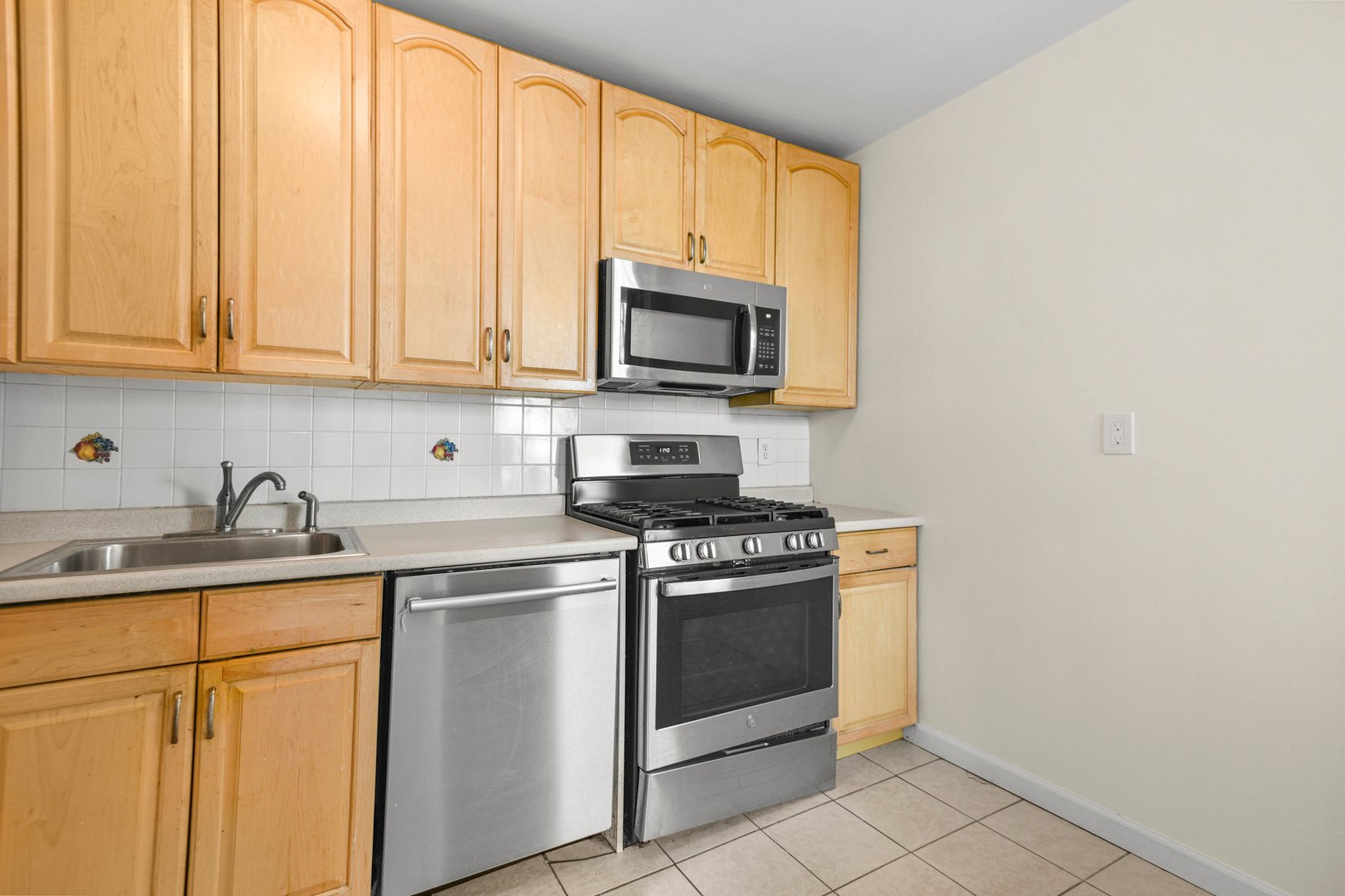 177 E Hartsdale Avenue  #3H Photo 14