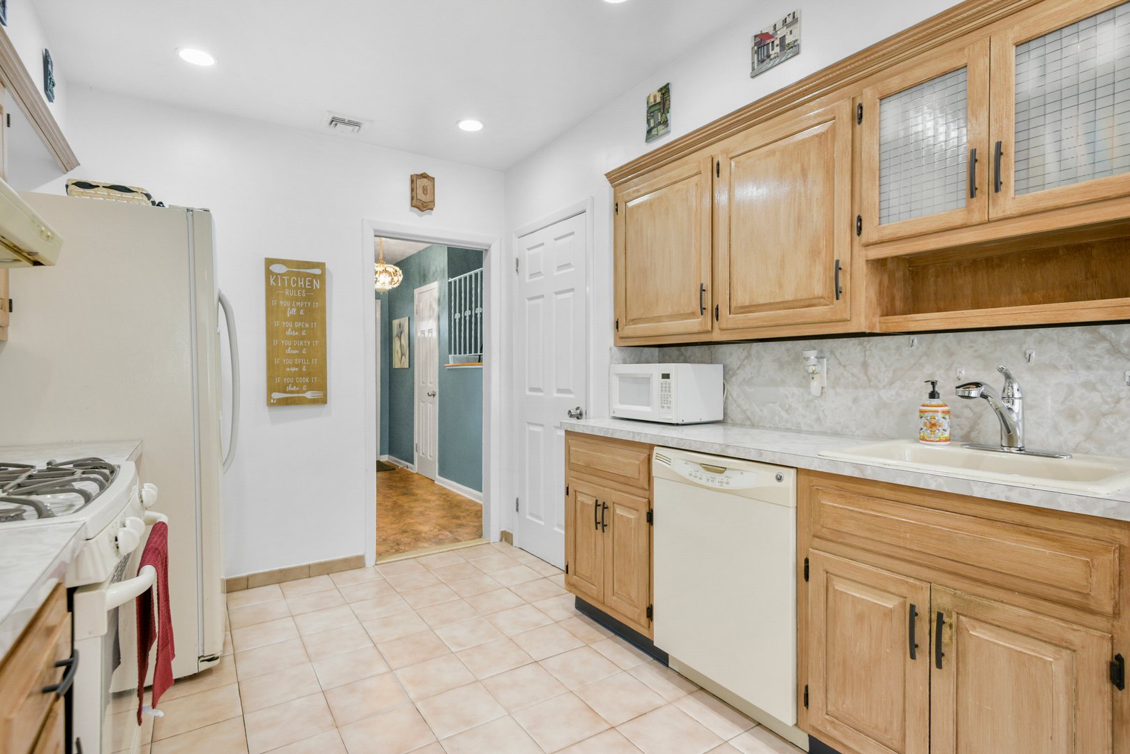 60 E Fort Hill Road Photo 10