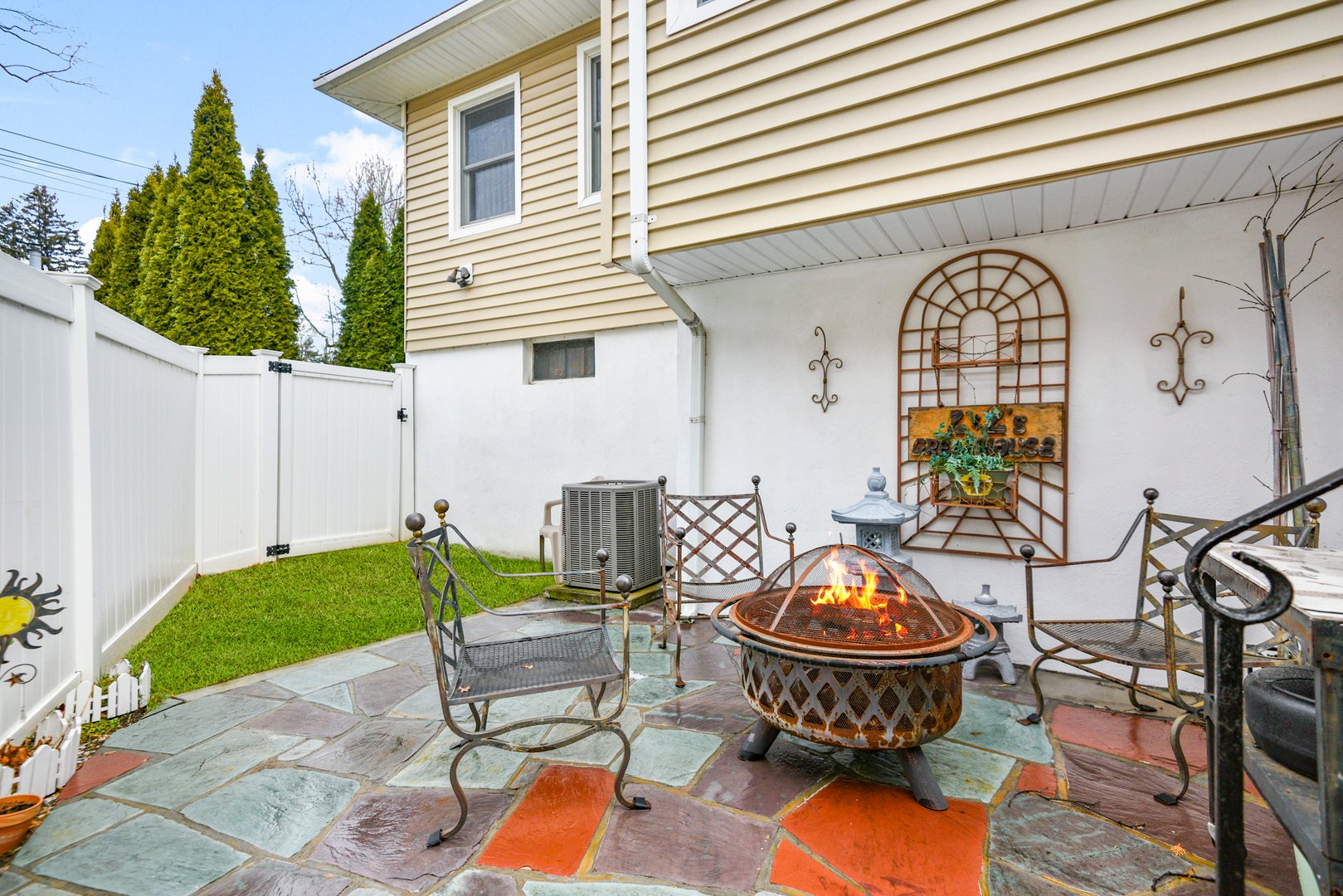 60 E Fort Hill Road Photo 36