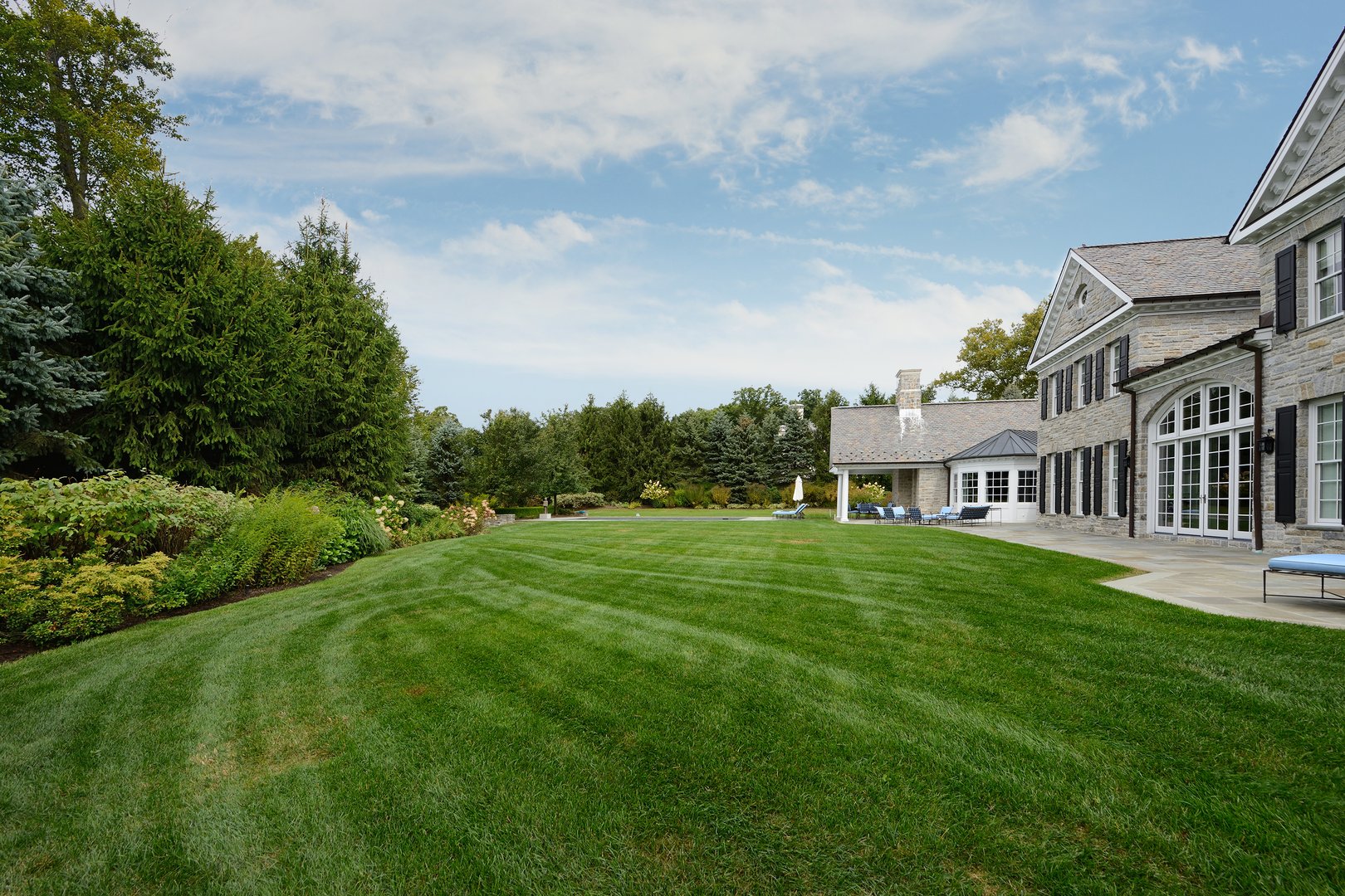 21 Lincoln Lane Photo 32