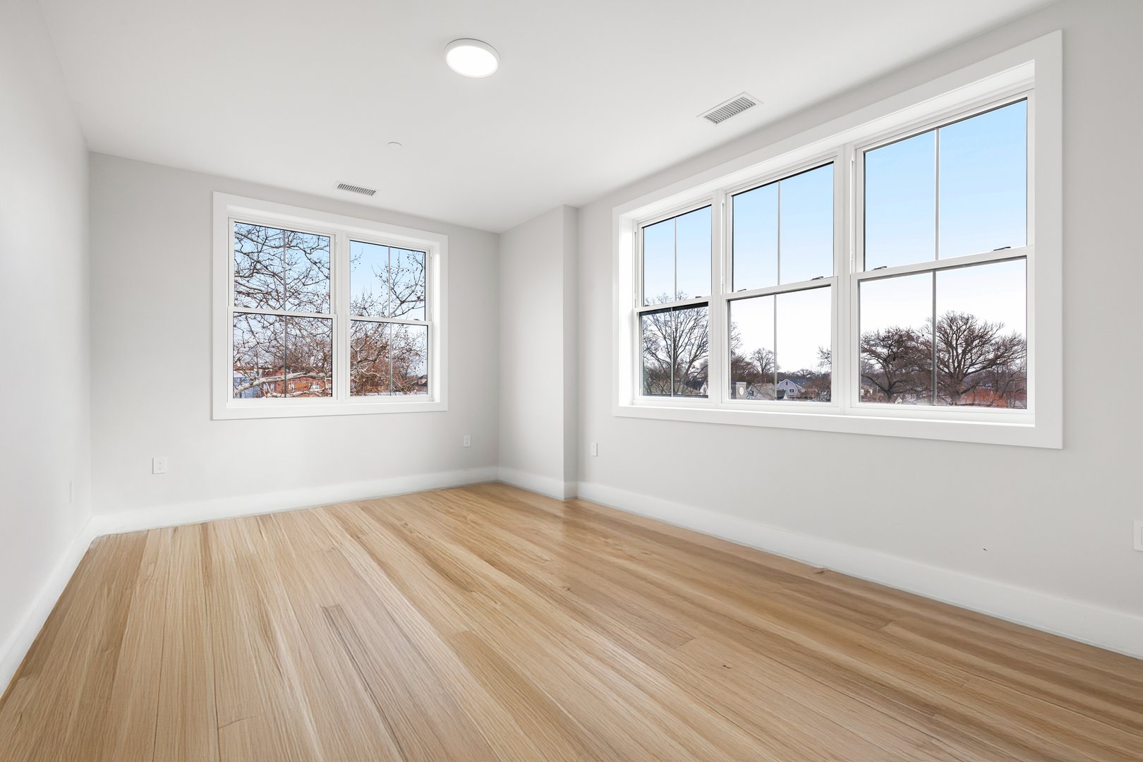 132 Halstead Avenue  #4D Photo 9