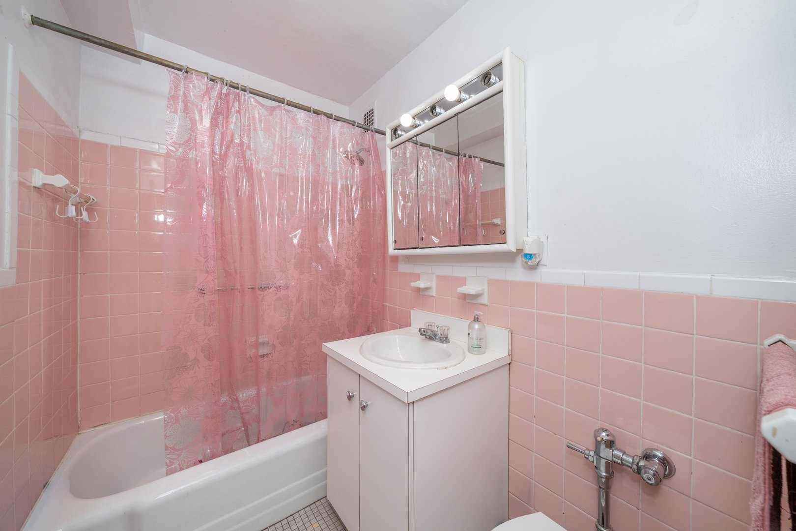 5775 Mosholu Avenue  #3A Photo 7