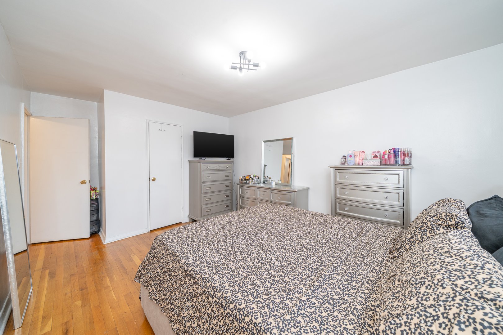 5775 Mosholu Avenue  #3A Photo 9