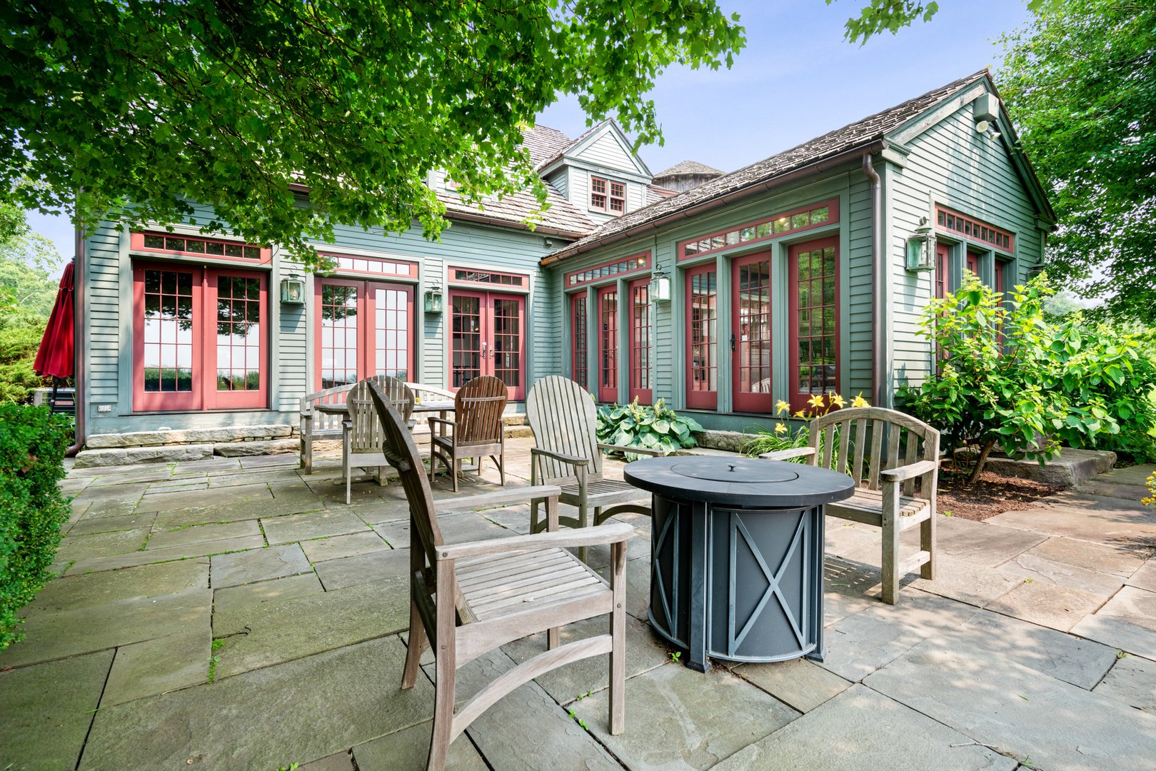 35 Northrop Street Photo 21