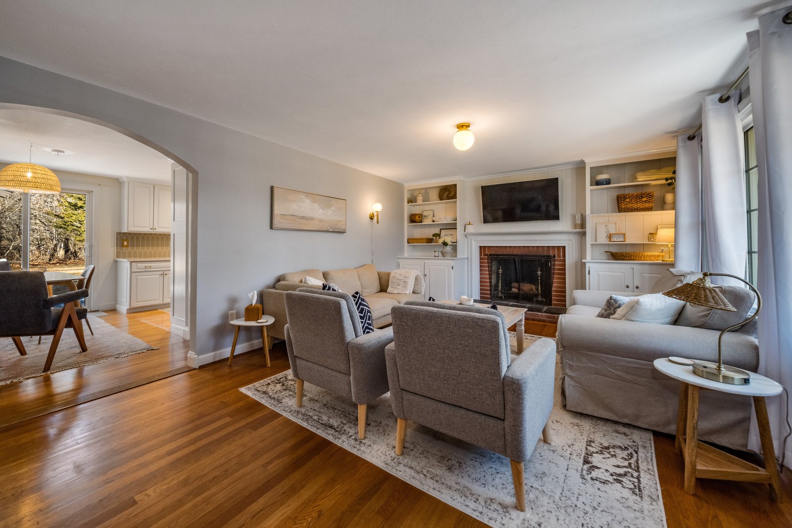 99 Maple Avenue Photo 4