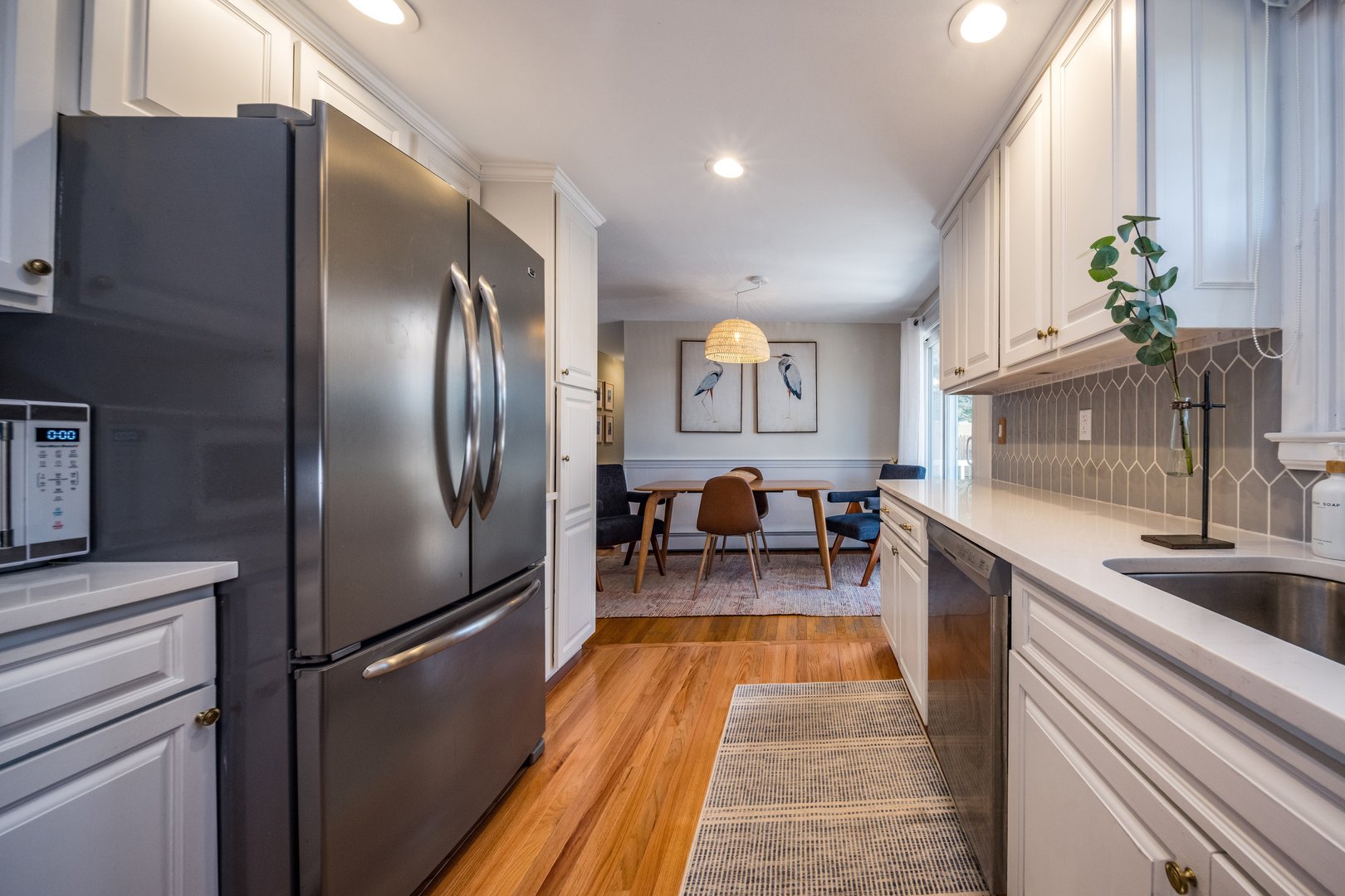 99 Maple Avenue Photo 11