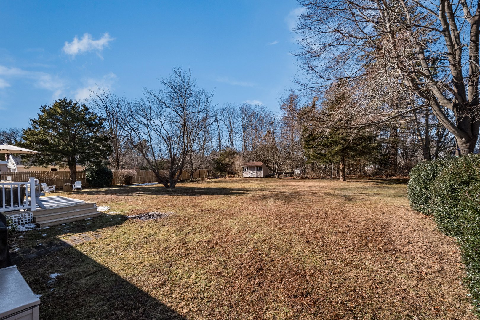 99 Maple Avenue Photo 23