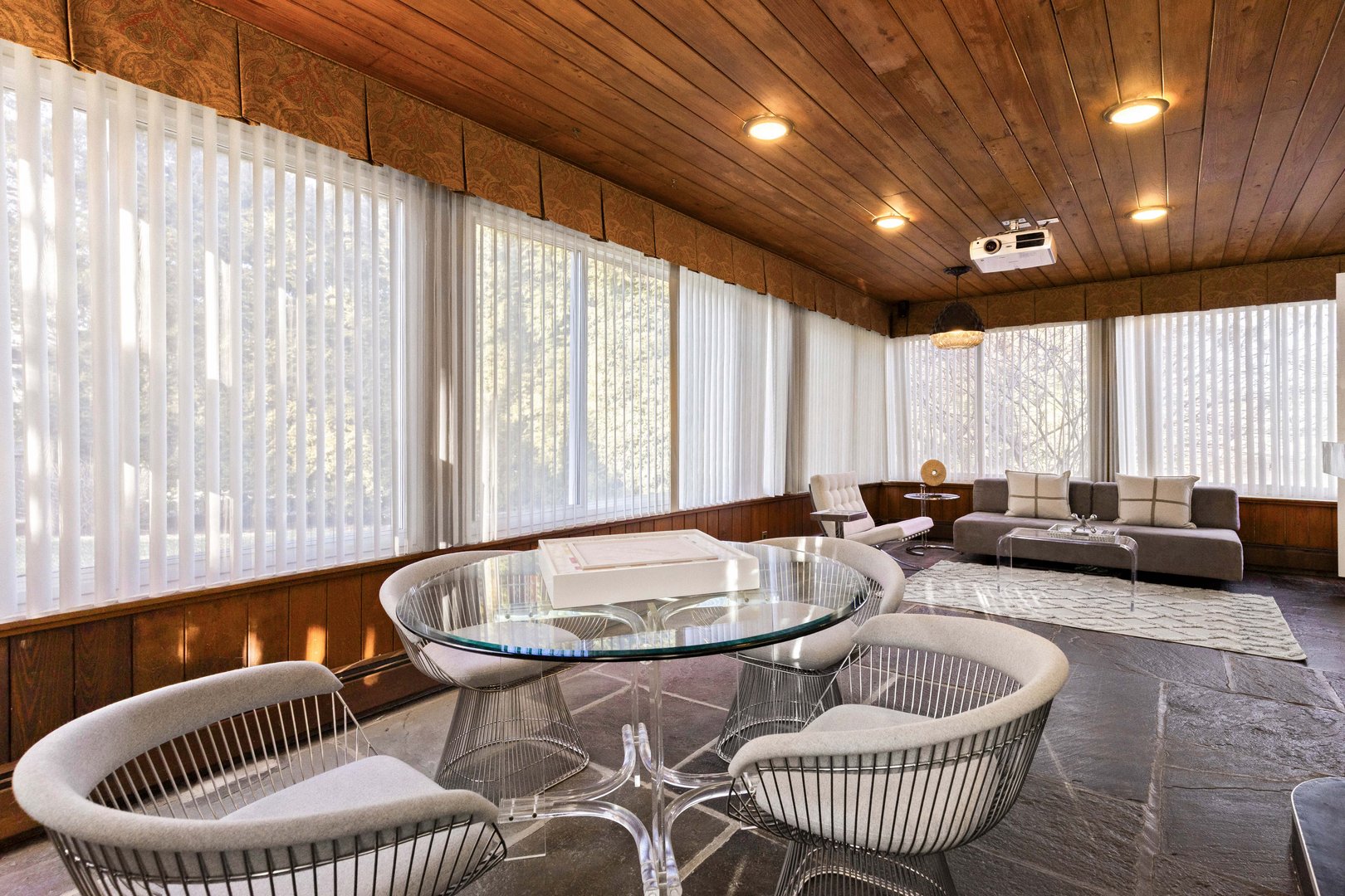 92 Verdun Avenue Photo 9