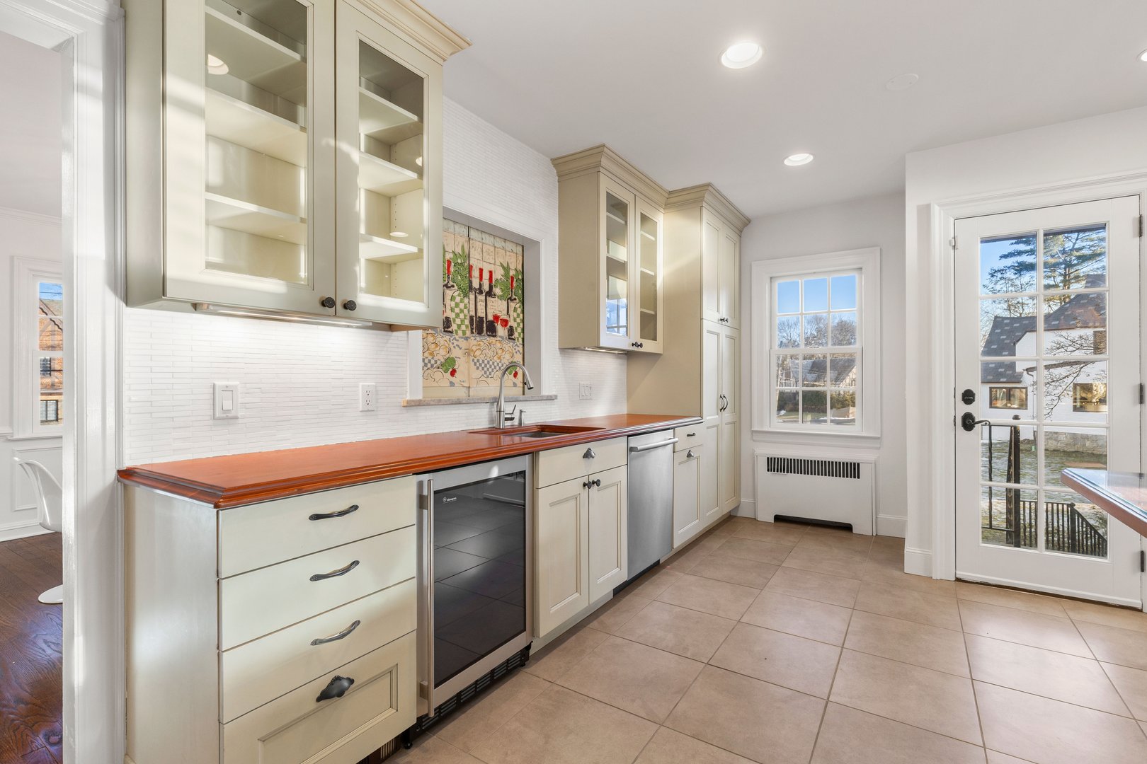 92 Verdun Avenue Photo 16