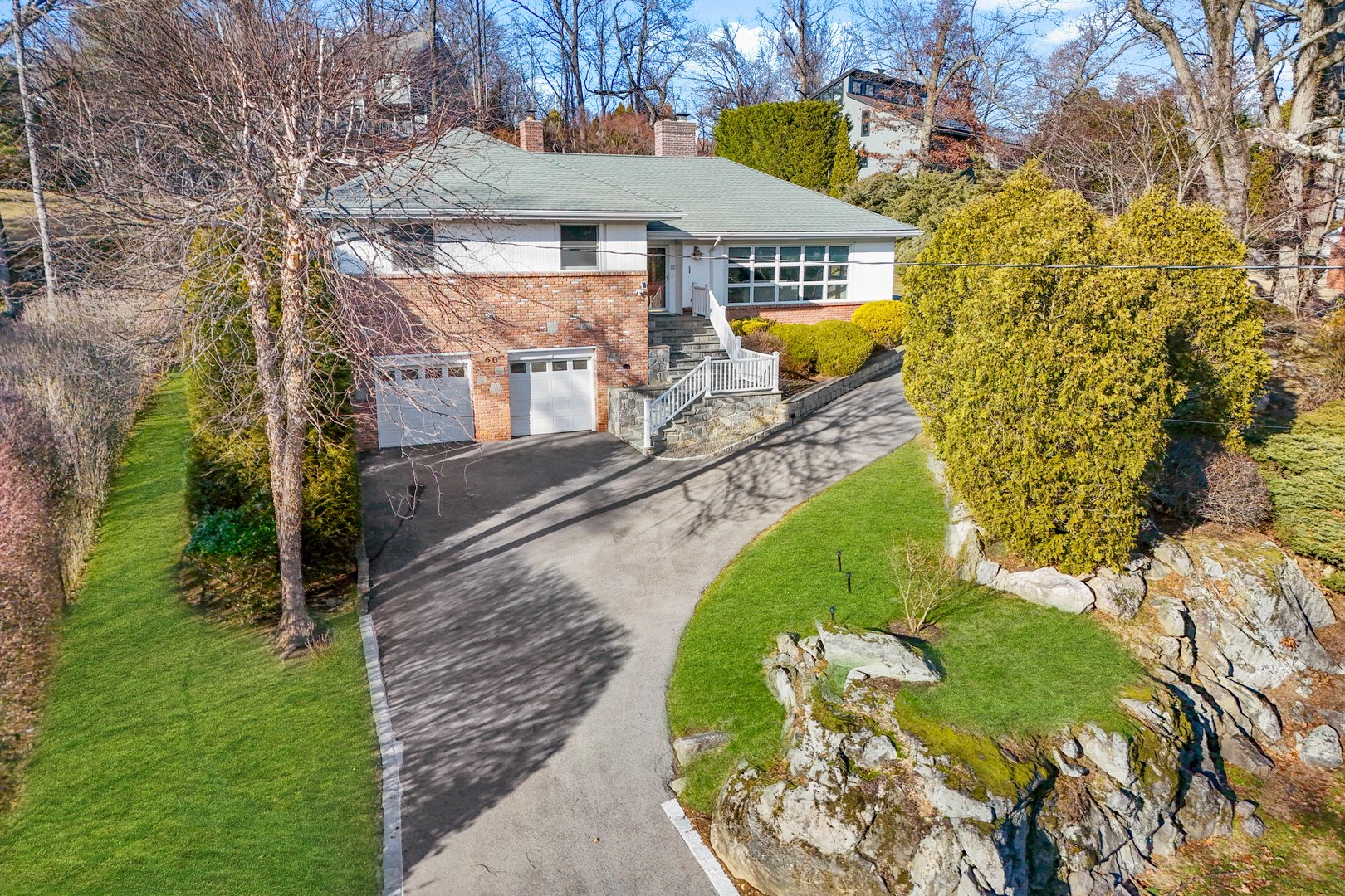 60 Overhill Road Photo 1