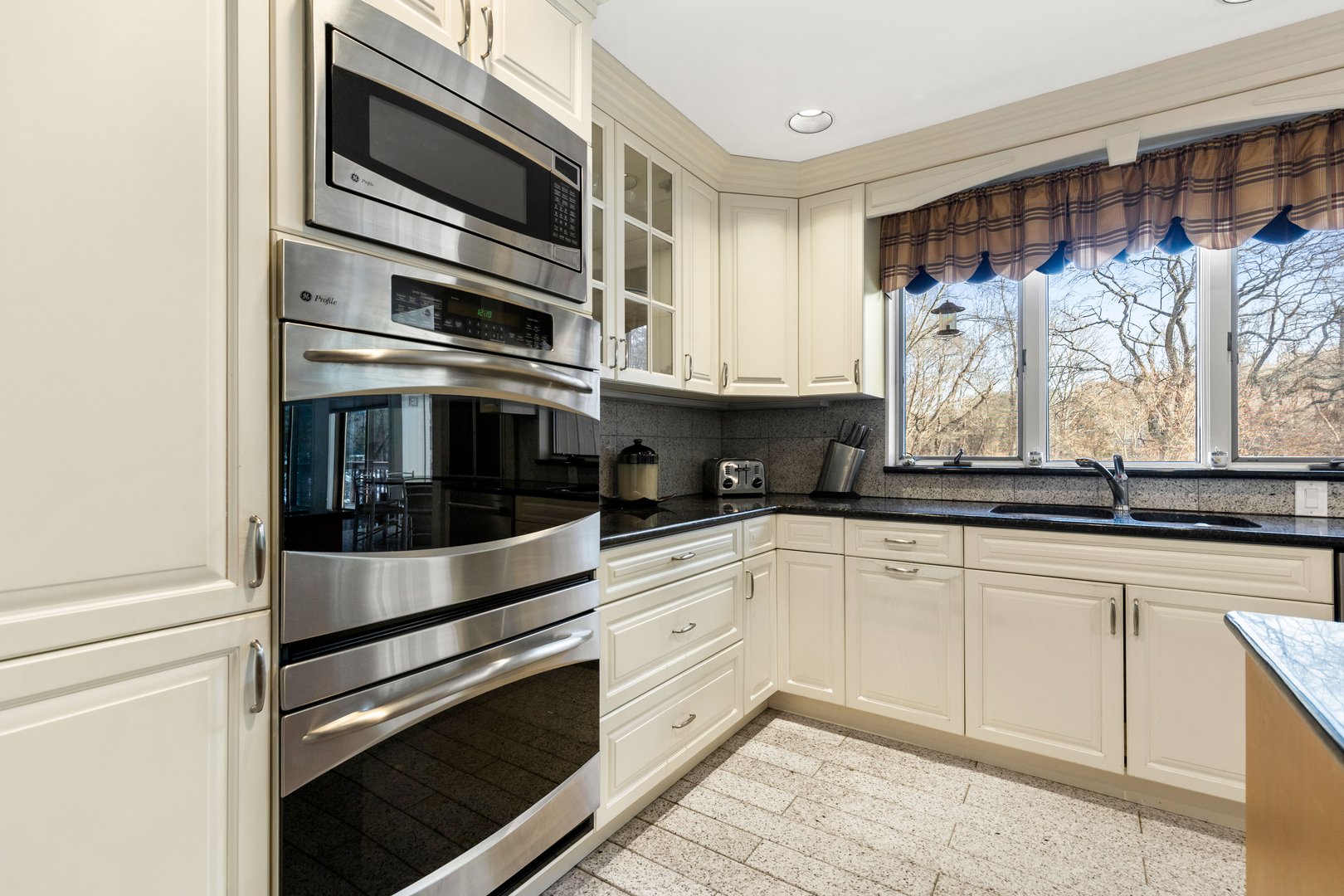 29 Captain Theale Road Photo 15