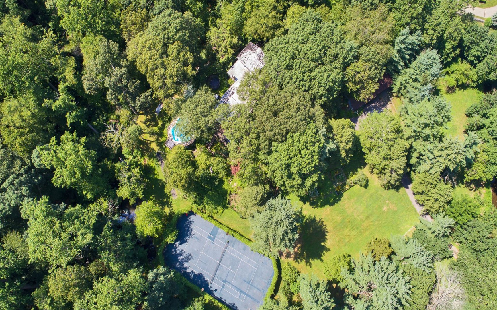 35 Saxon Woods Road Photo 10