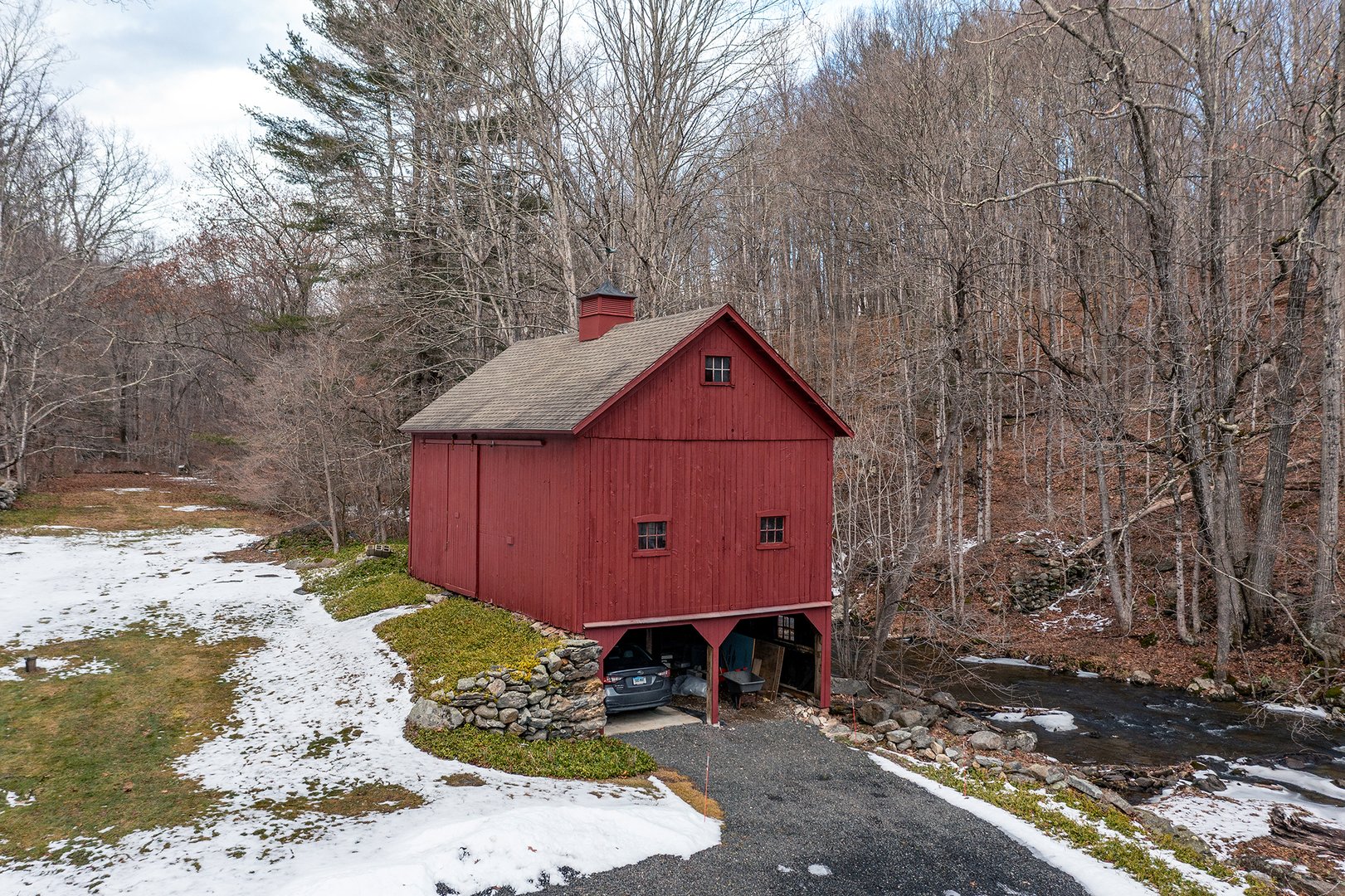 28 Squire Hill Road Photo 18