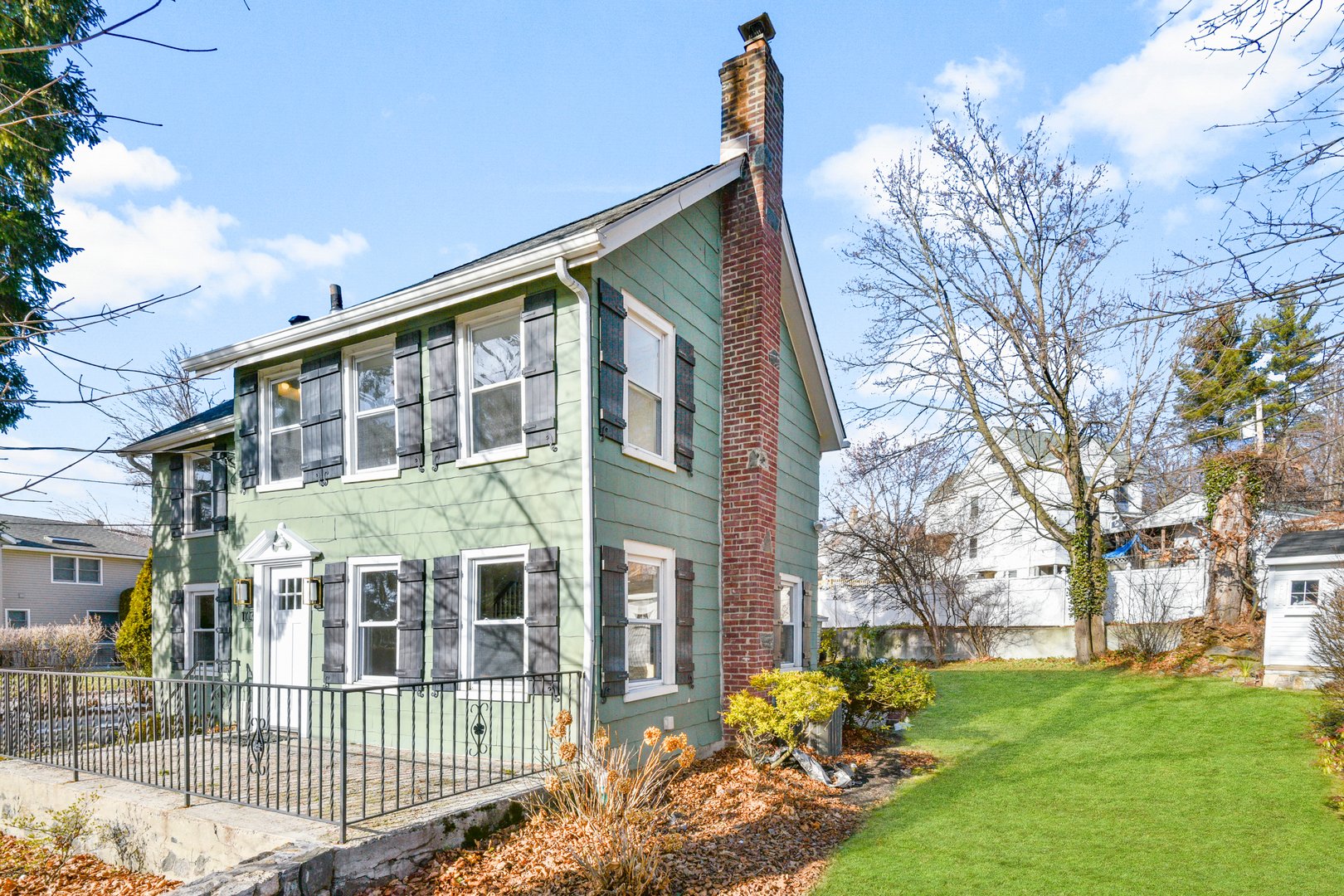 103 Old White Plains Road Photo 2