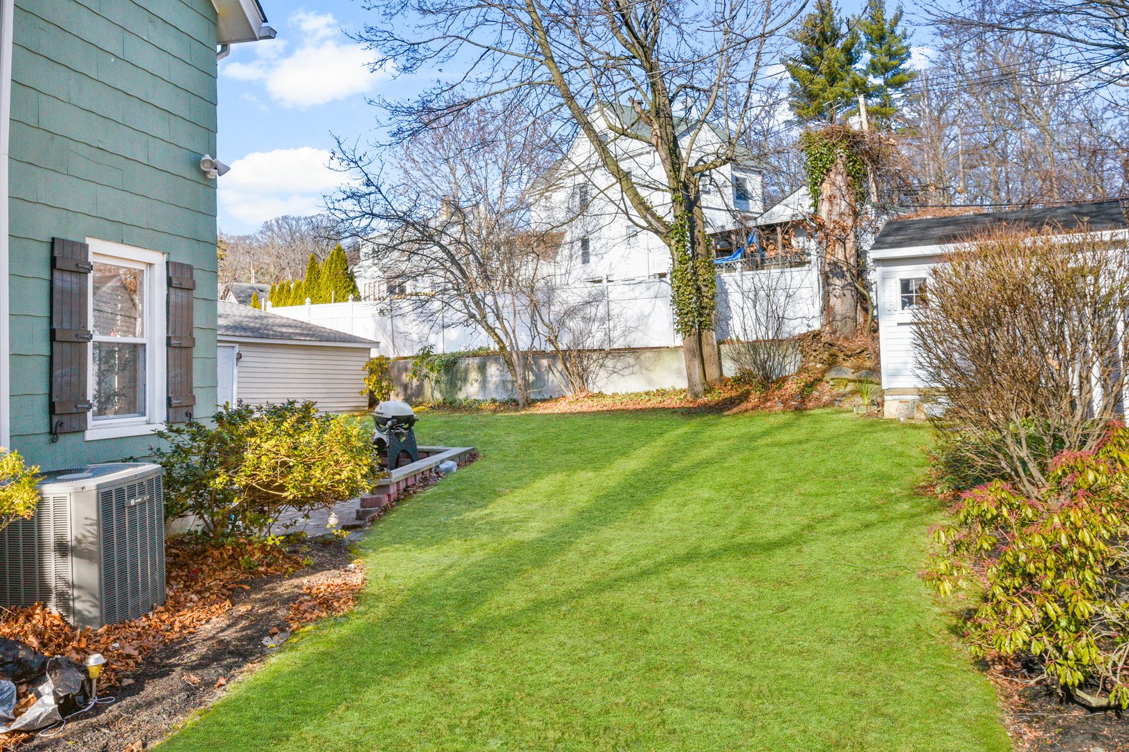 103 Old White Plains Road Photo 37