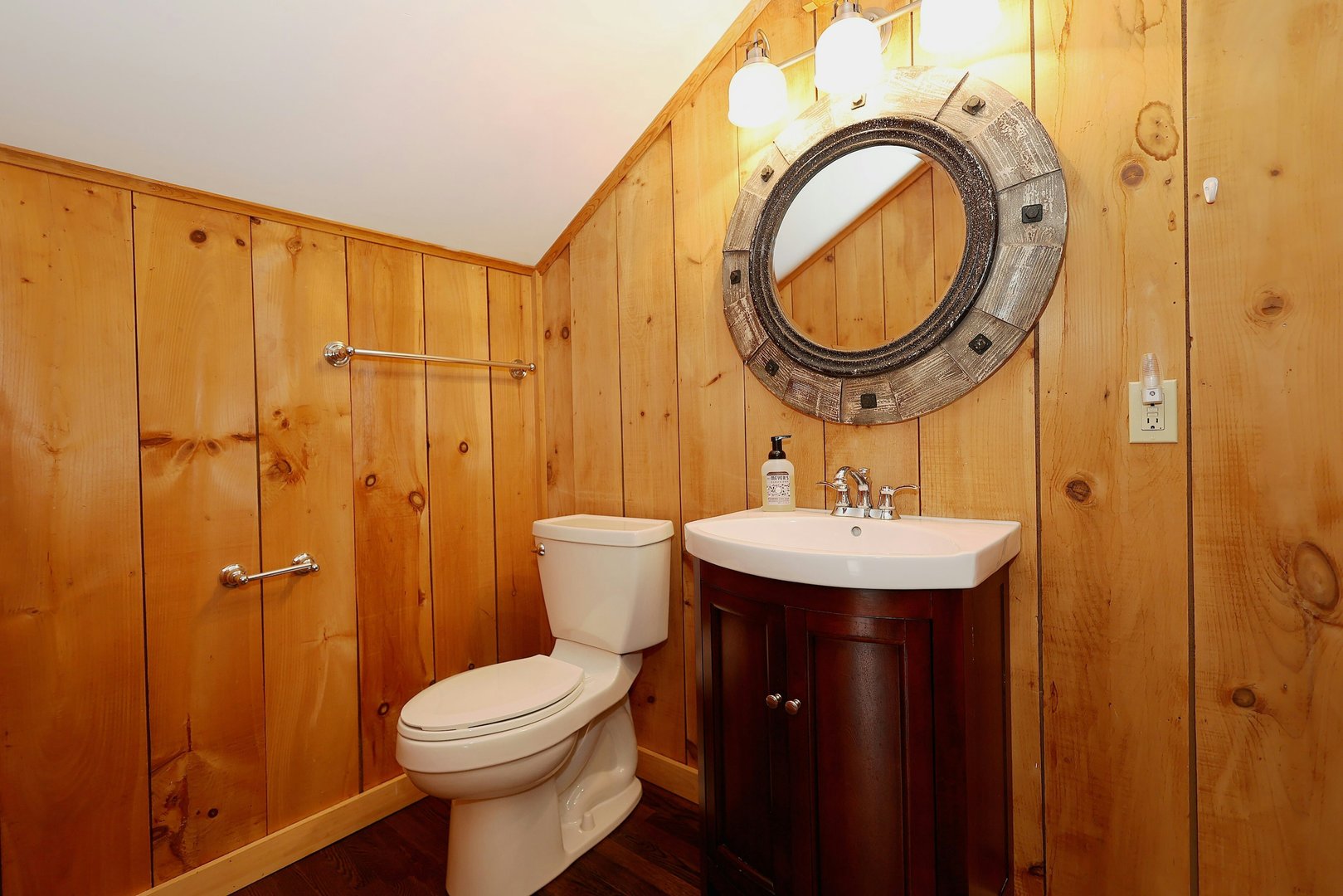 219 Bennetts Farm Road Photo 39