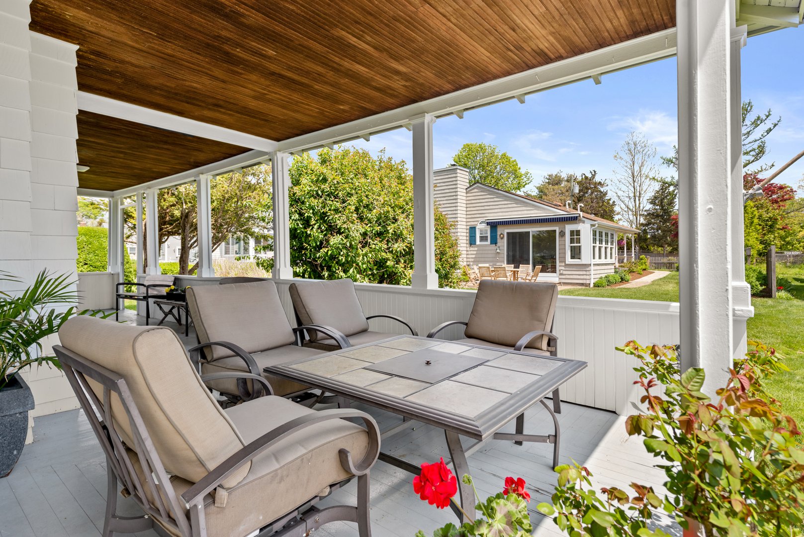 147 Overshores Drive West Photo 12
