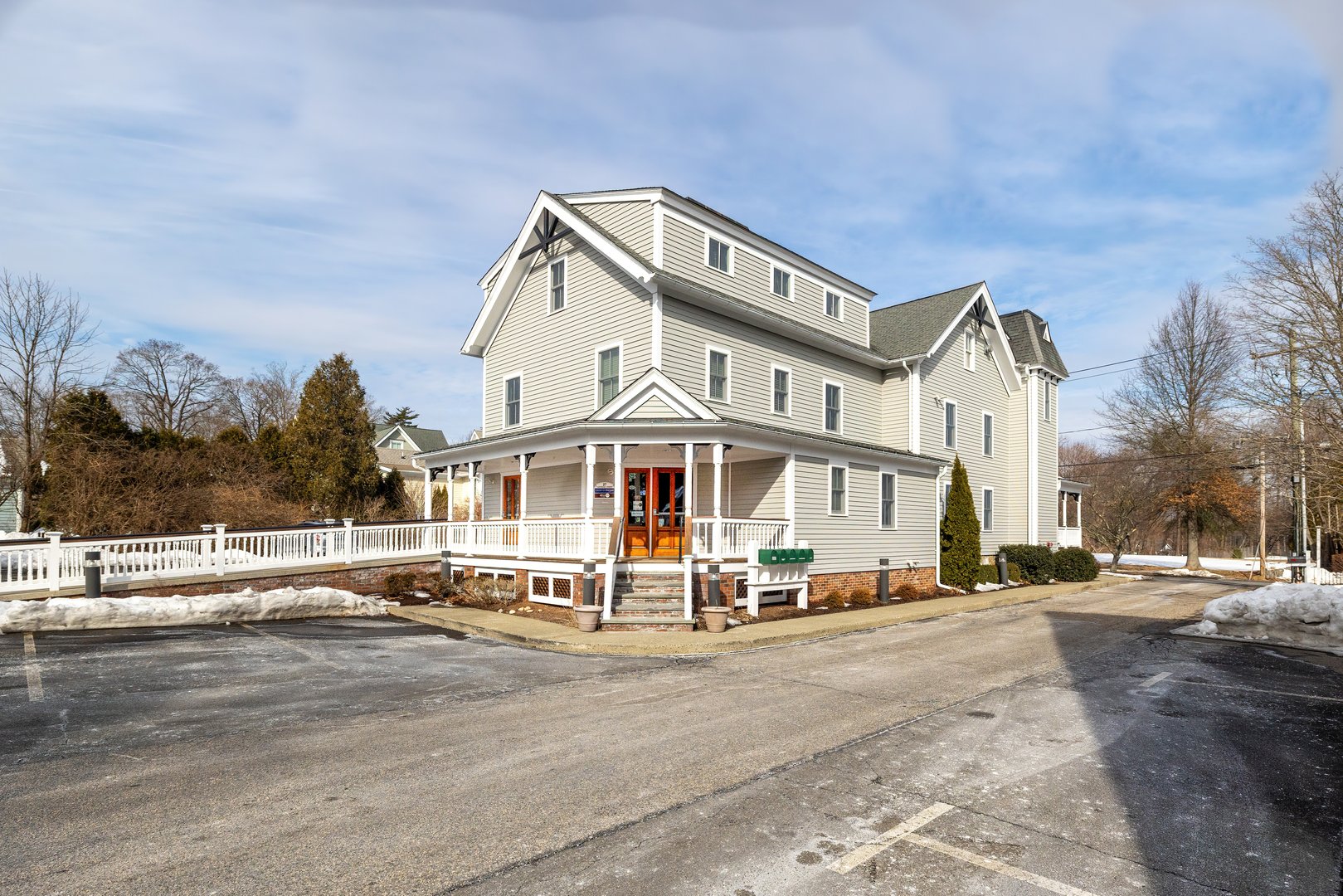 27 Catoonah Street  #1st & 2nd Floor Photo 2